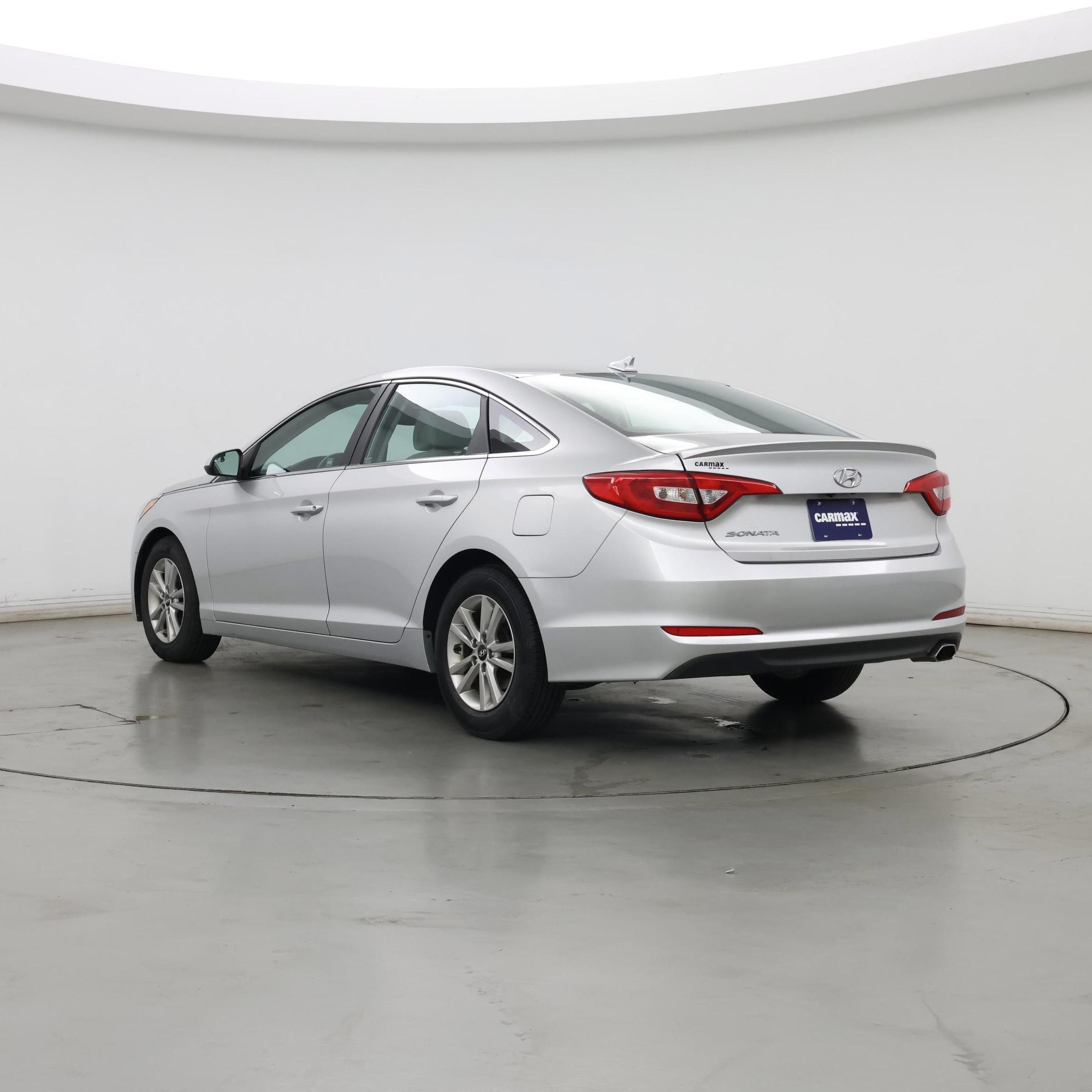 Thumbnail: 2015 Hyundai Sonata - 2