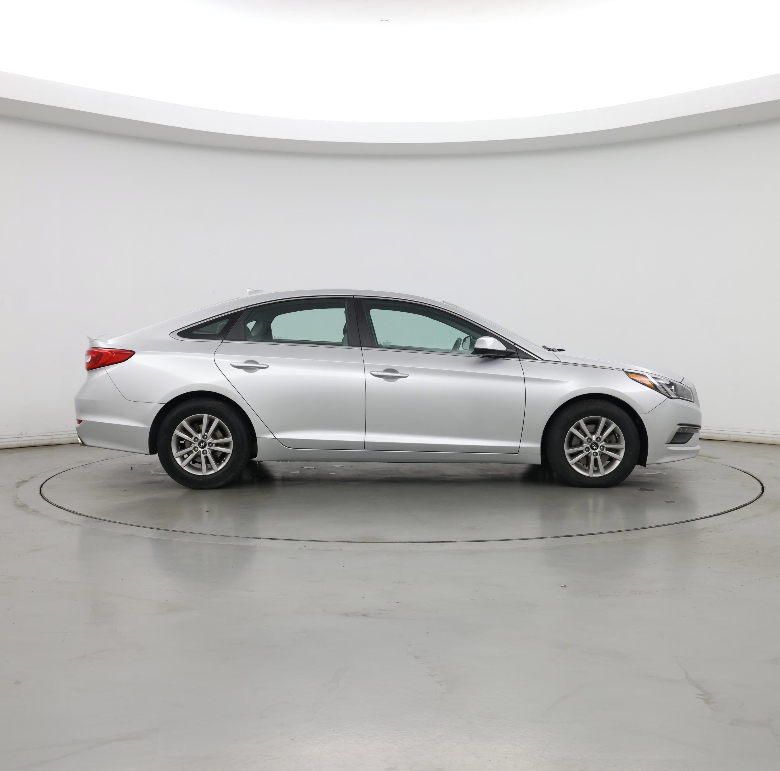 Thumbnail: 2015 Hyundai Sonata - 7