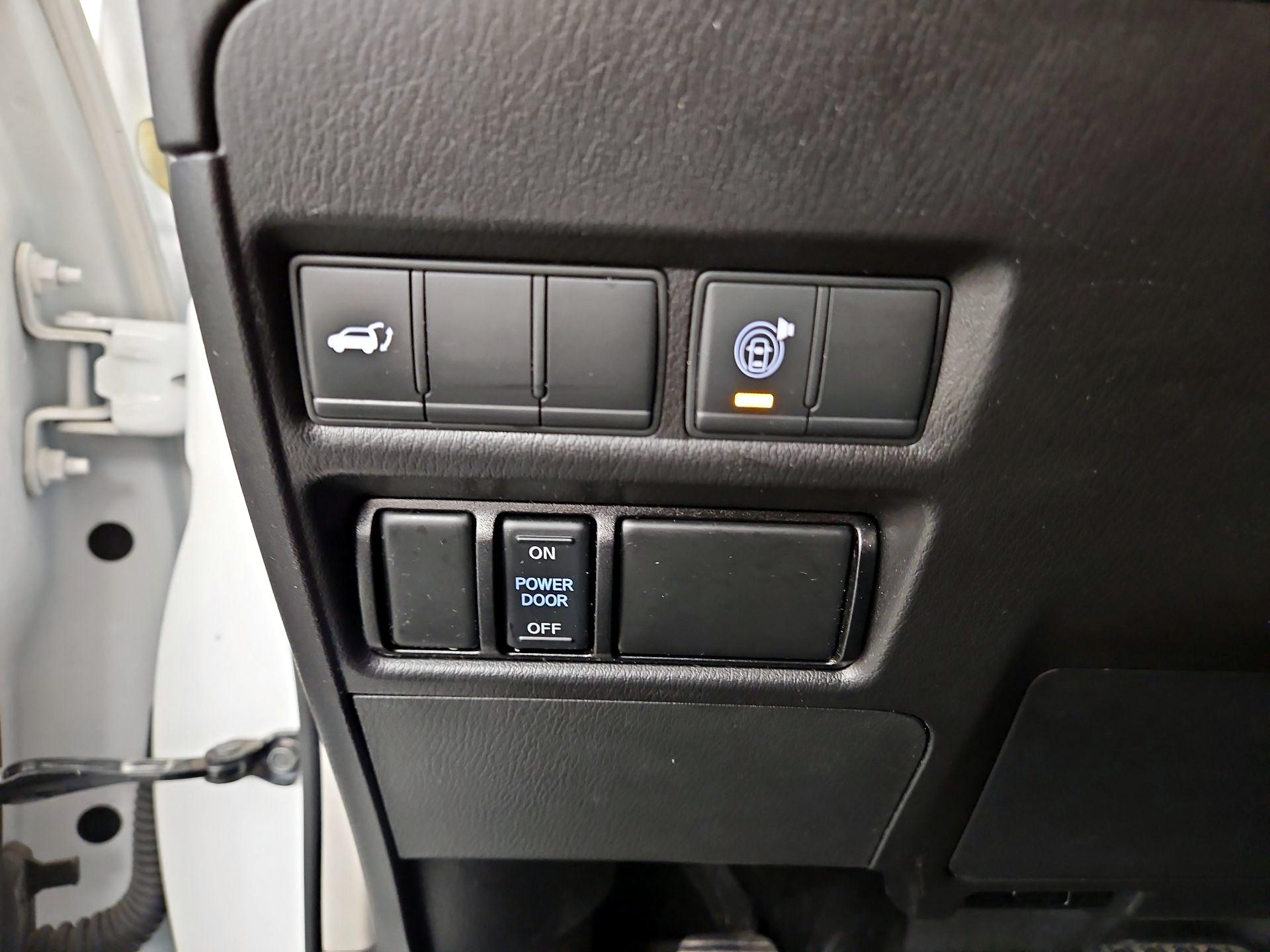 Thumbnail: 2021 Nissan Armada - 13