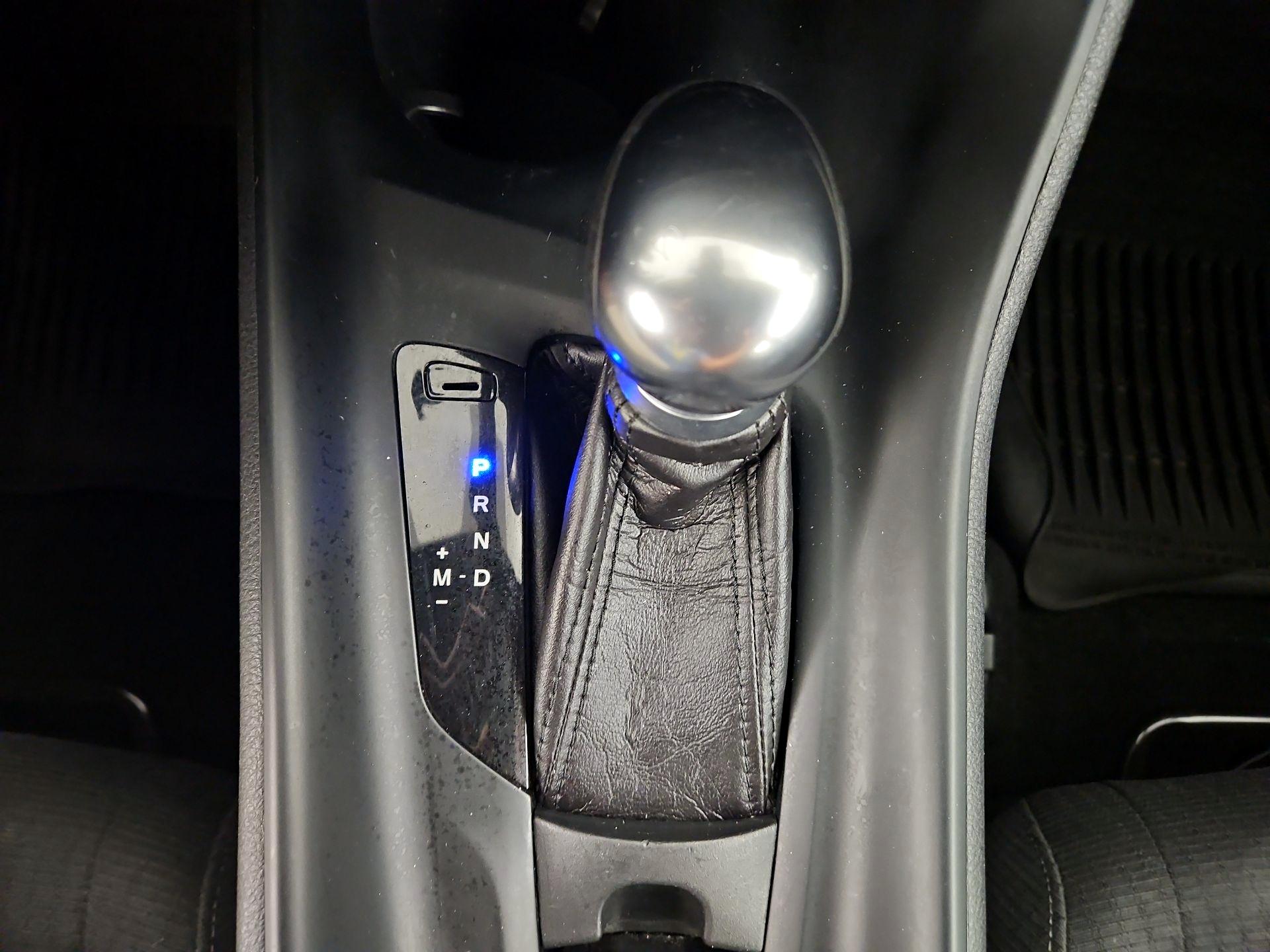 Thumbnail: 2018 Toyota C-HR - 17