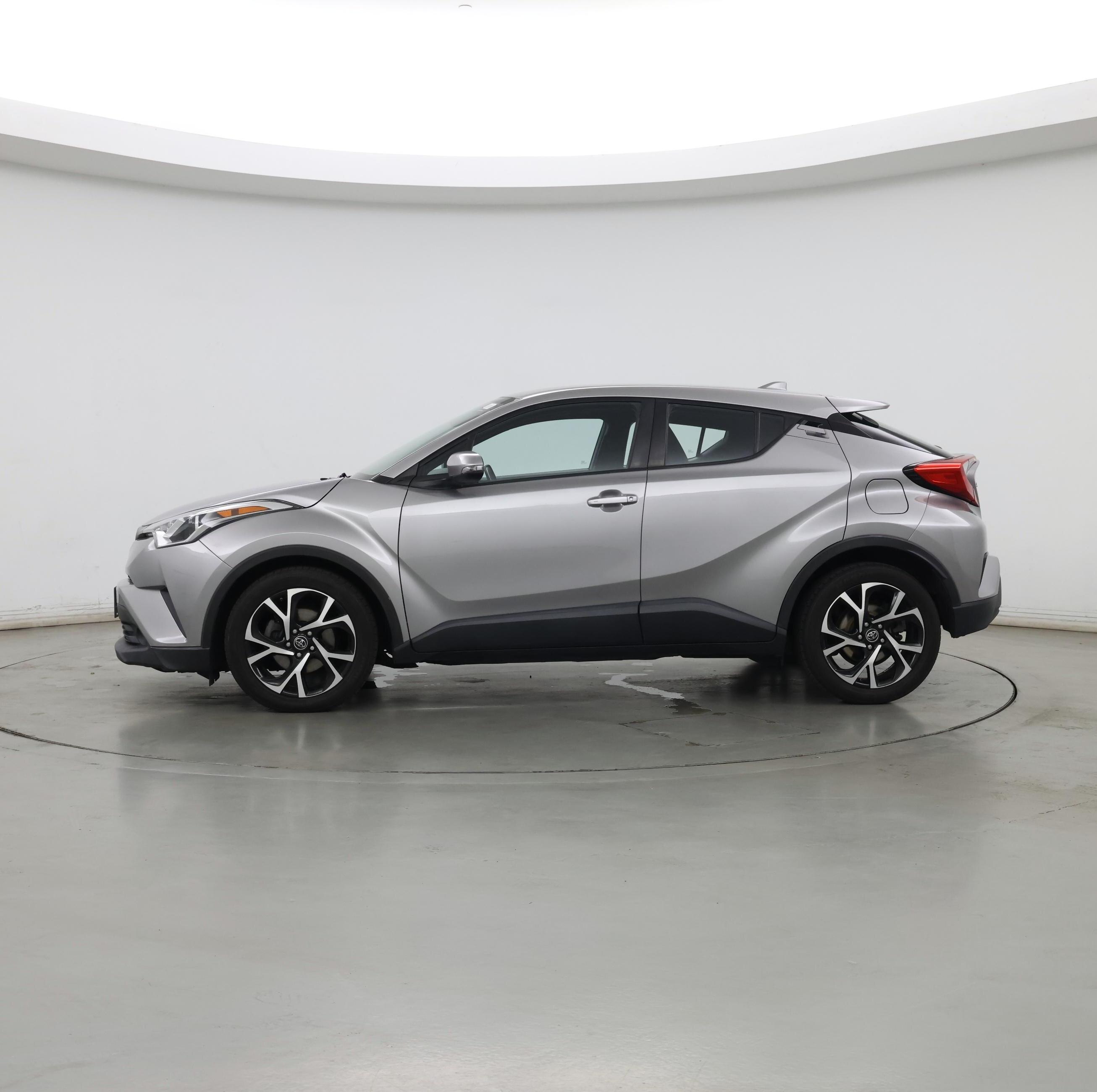 Thumbnail: 2018 Toyota C-HR - 3