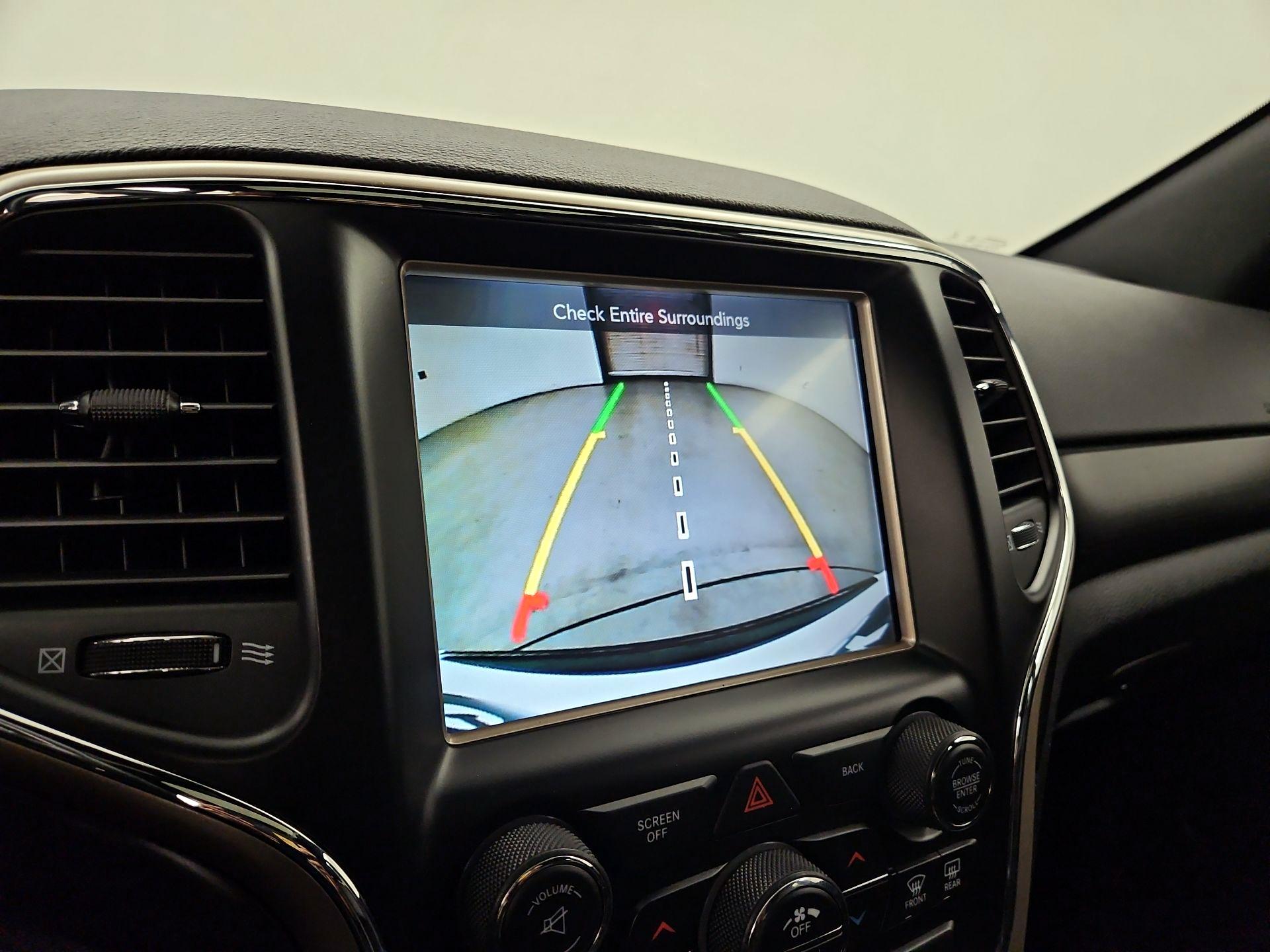 Thumbnail: 2015 Jeep Grand Cherokee - 14