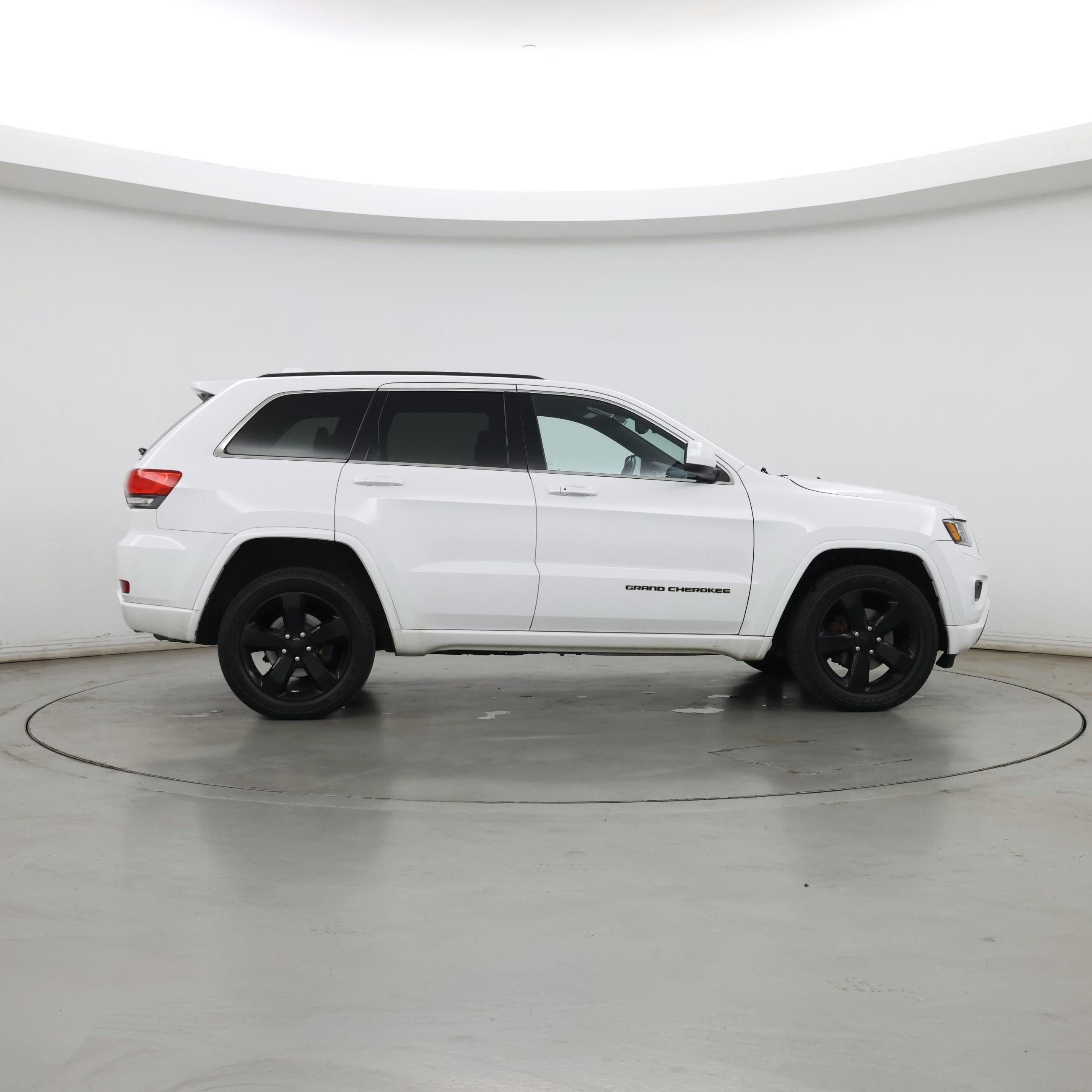 Thumbnail: 2015 Jeep Grand Cherokee - 7