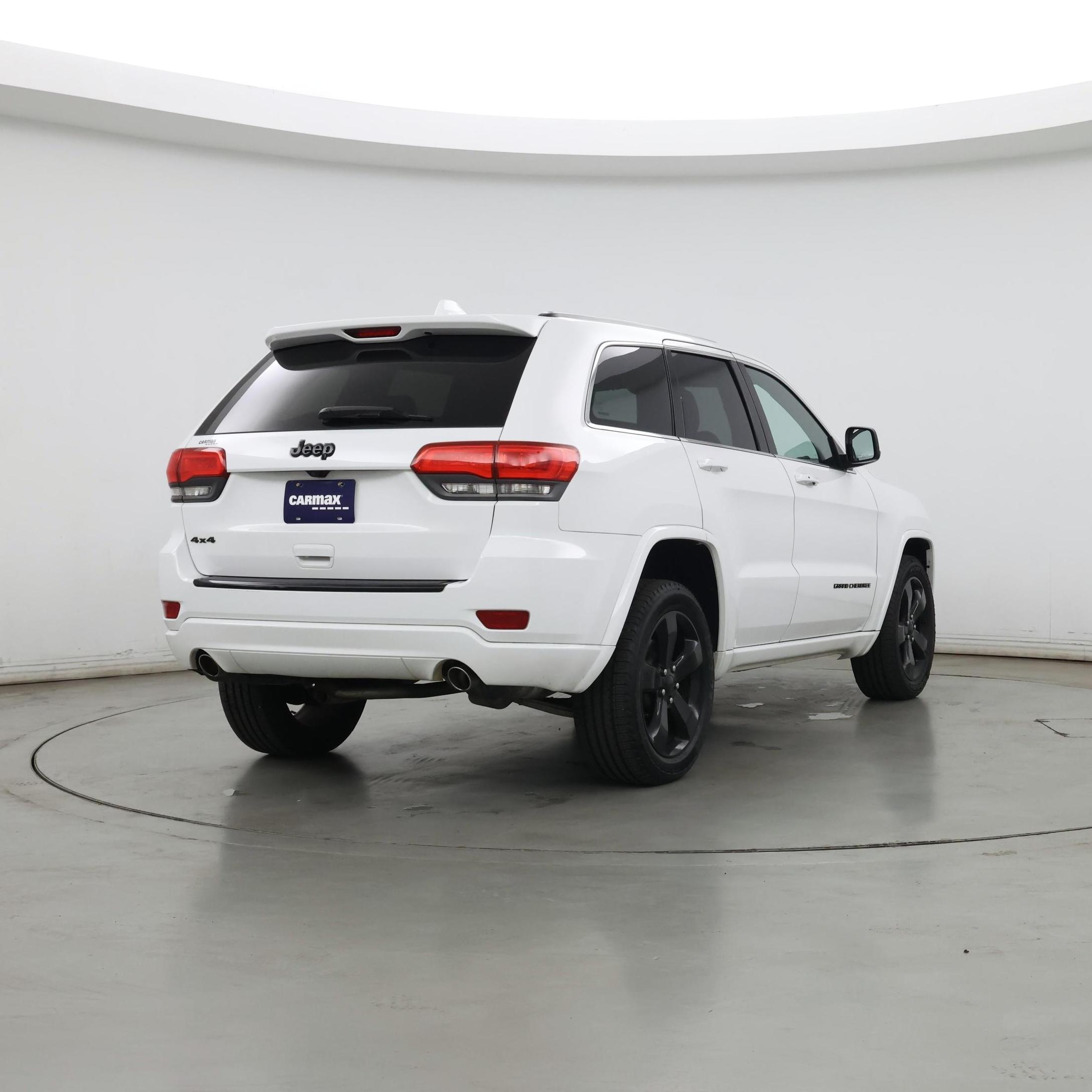Thumbnail: 2015 Jeep Grand Cherokee - 8