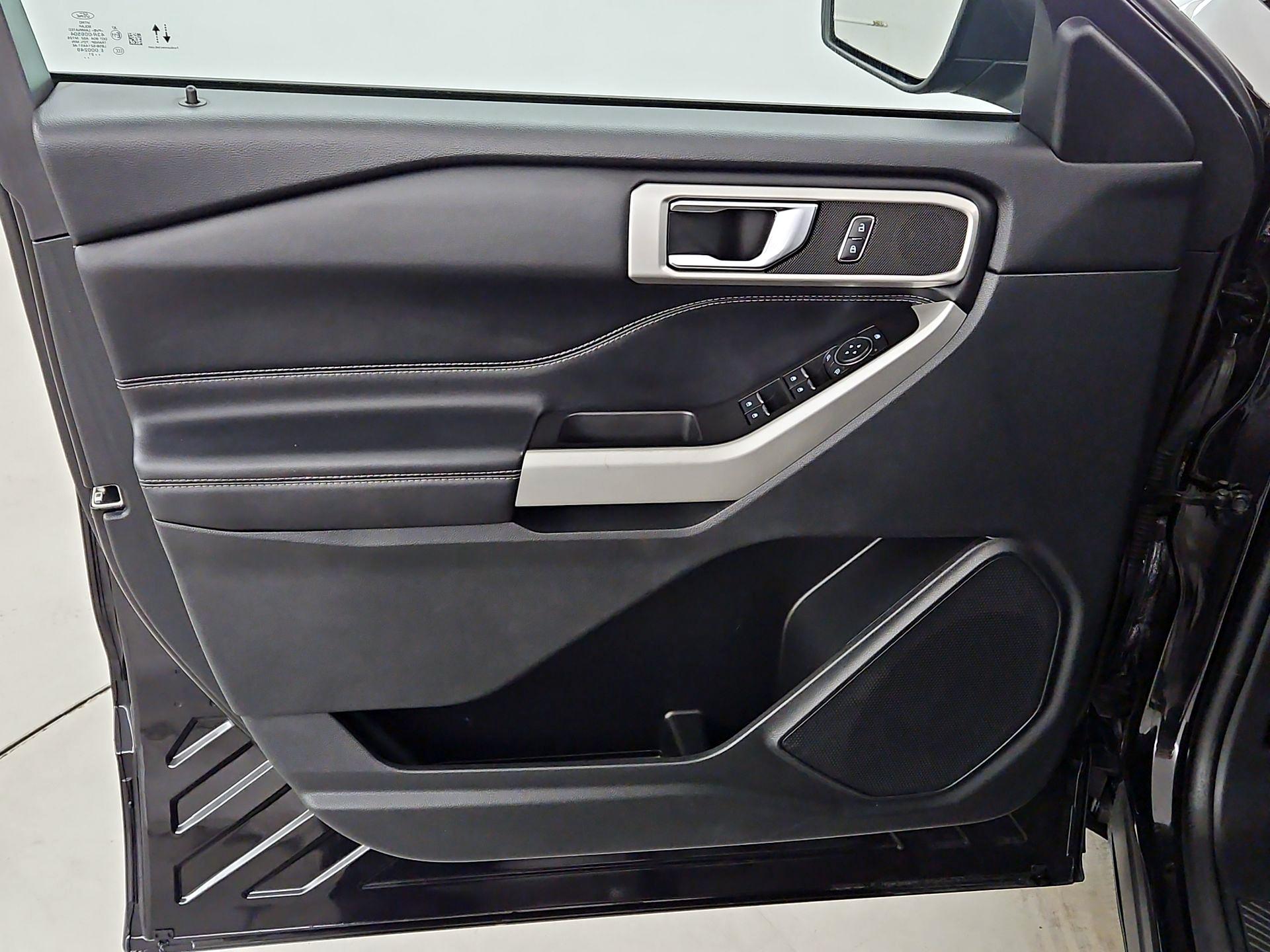 Thumbnail: 2021 Ford Explorer - 12