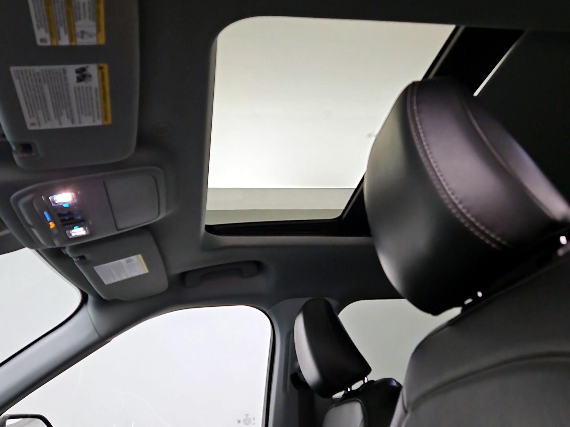 Thumbnail: 2021 Ford Explorer - 19
