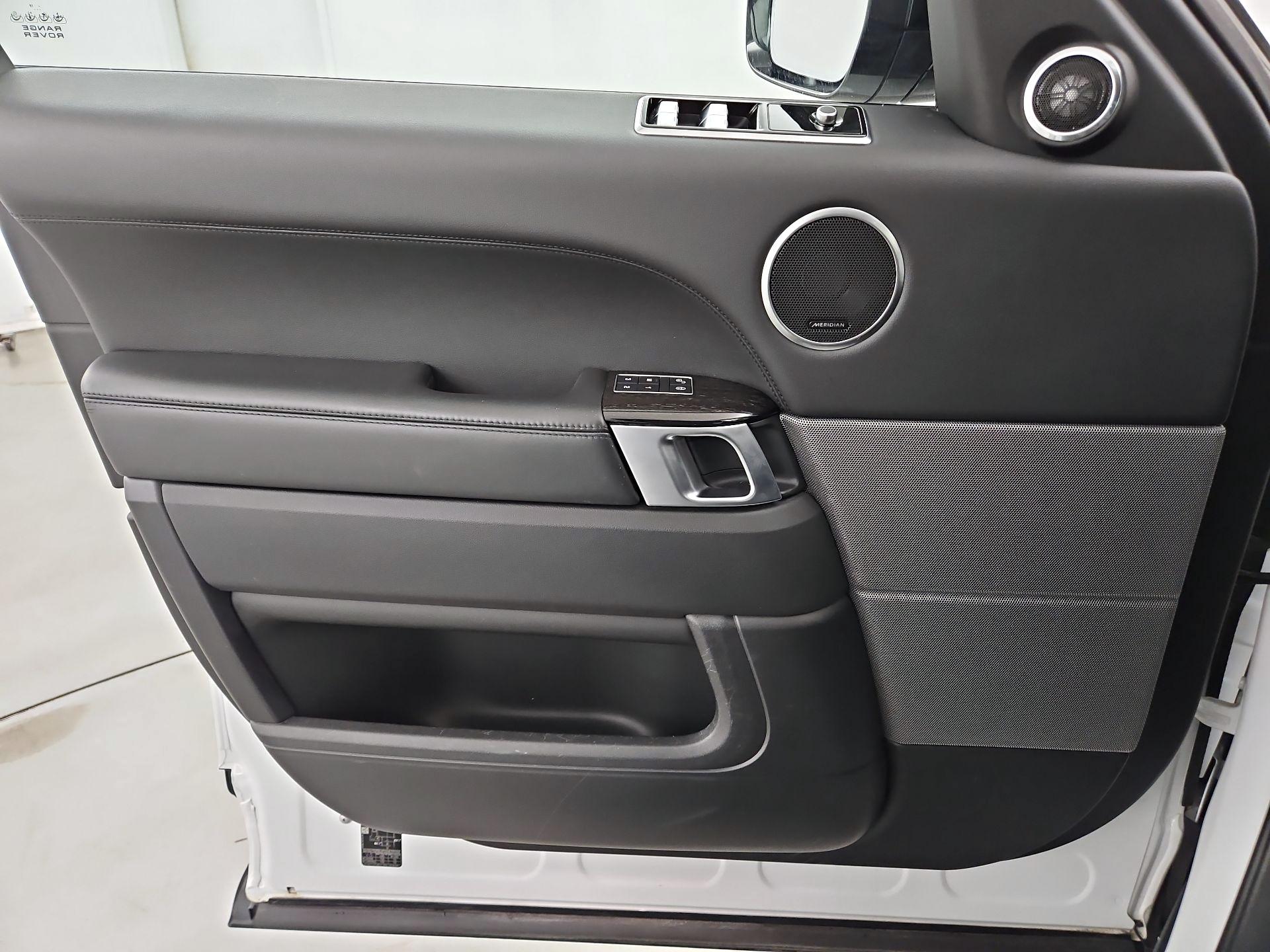 Thumbnail: 2020 Land Rover Range Rover Sport - 12