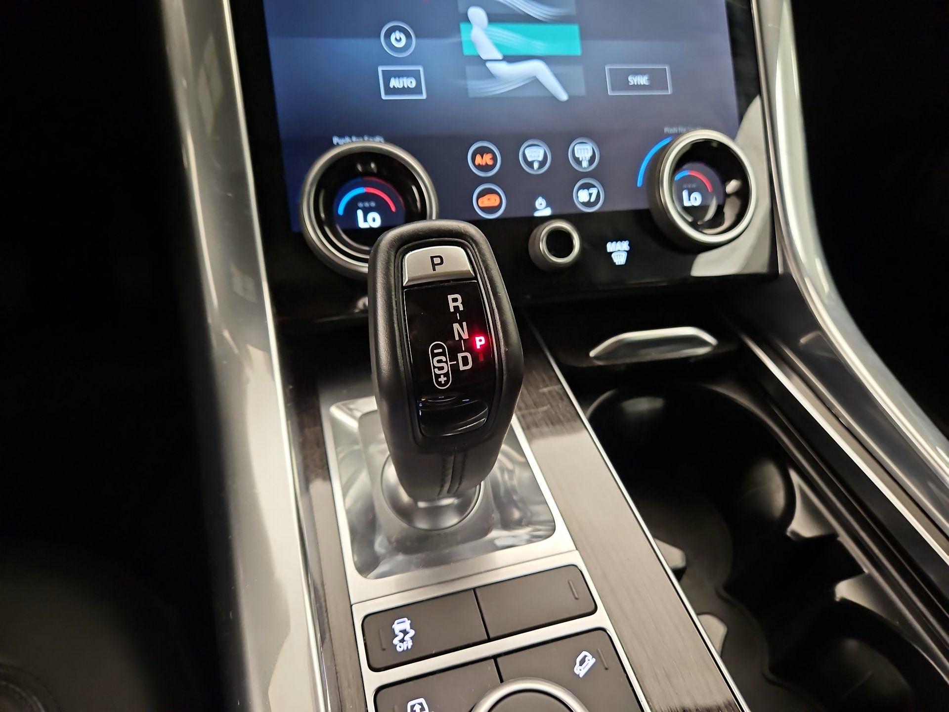 Thumbnail: 2020 Land Rover Range Rover Sport - 18