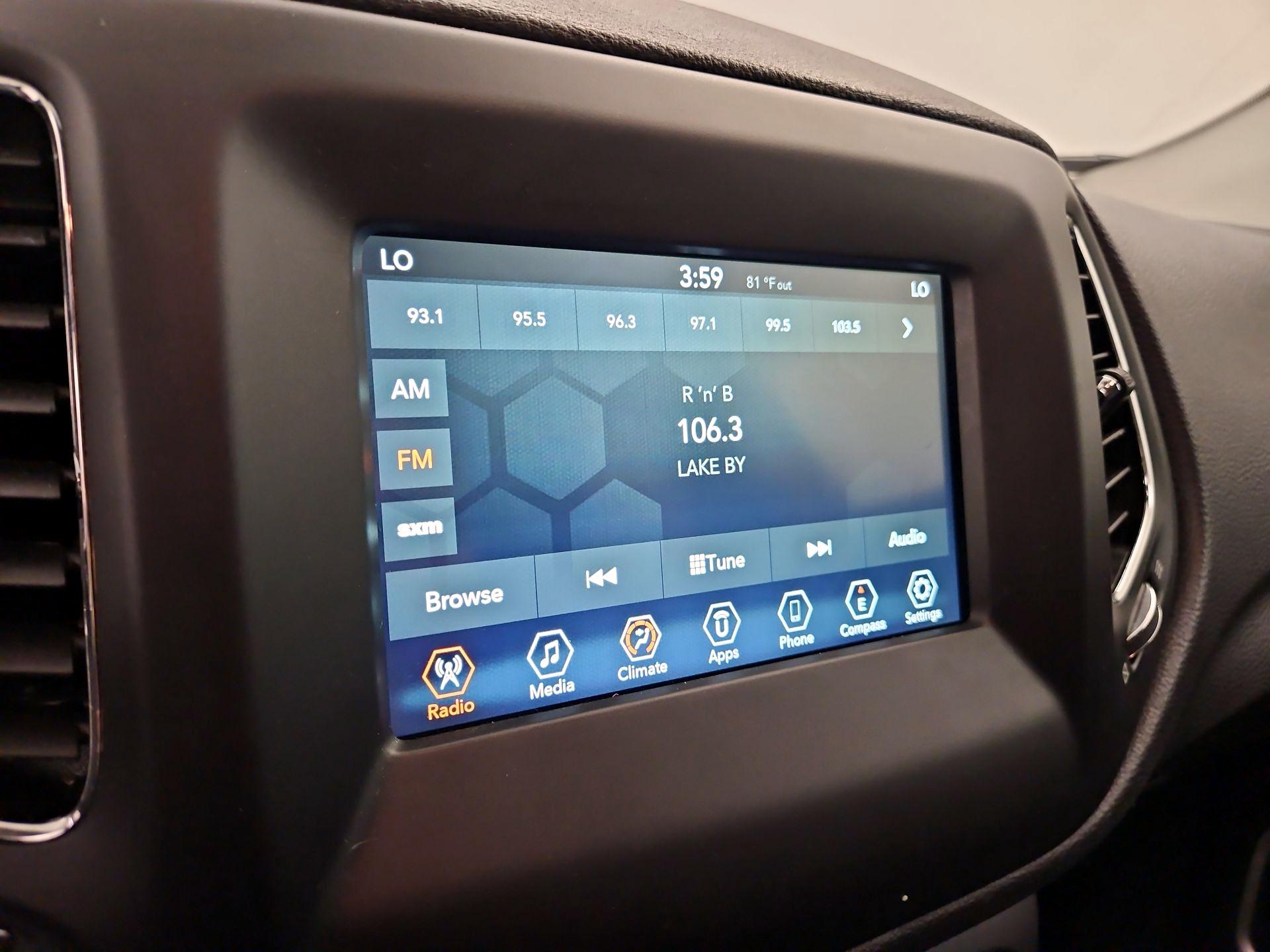 Thumbnail: 2019 Jeep Compass - 15