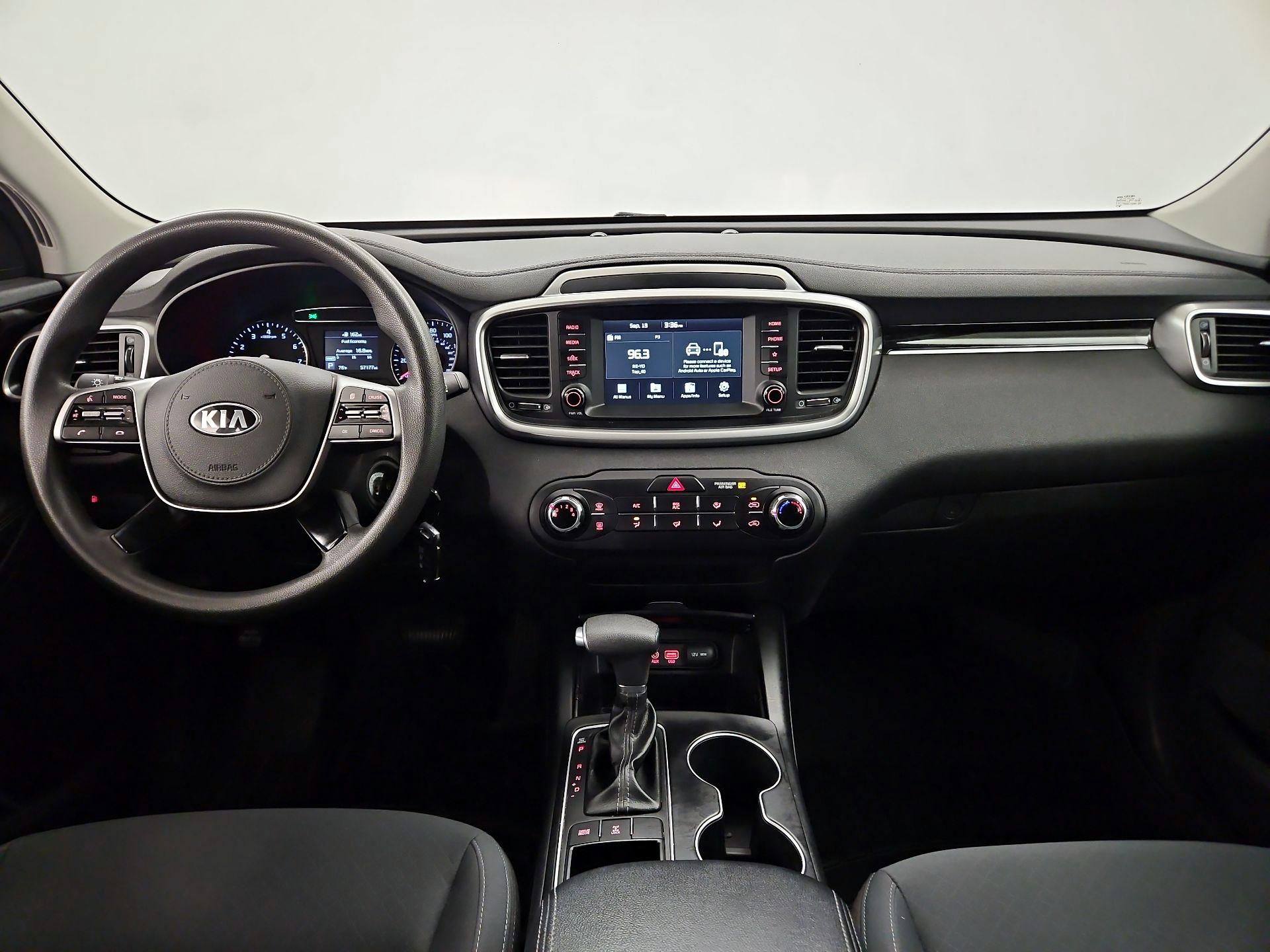 Thumbnail: 2019 Kia Sorento - 9