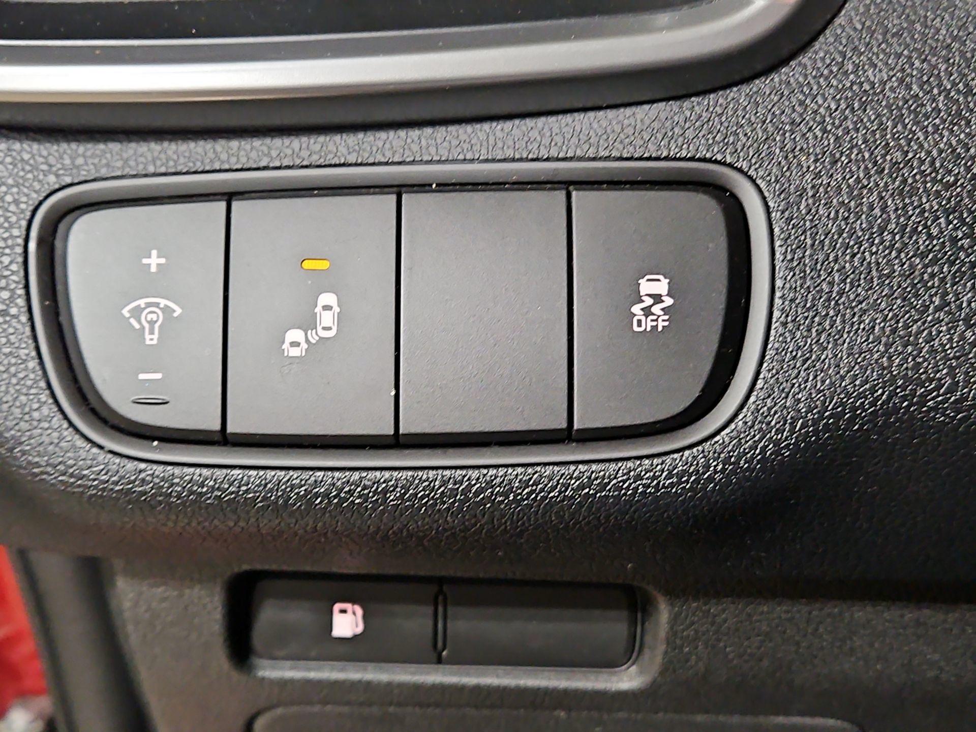 Thumbnail: 2019 Kia Sorento - 13