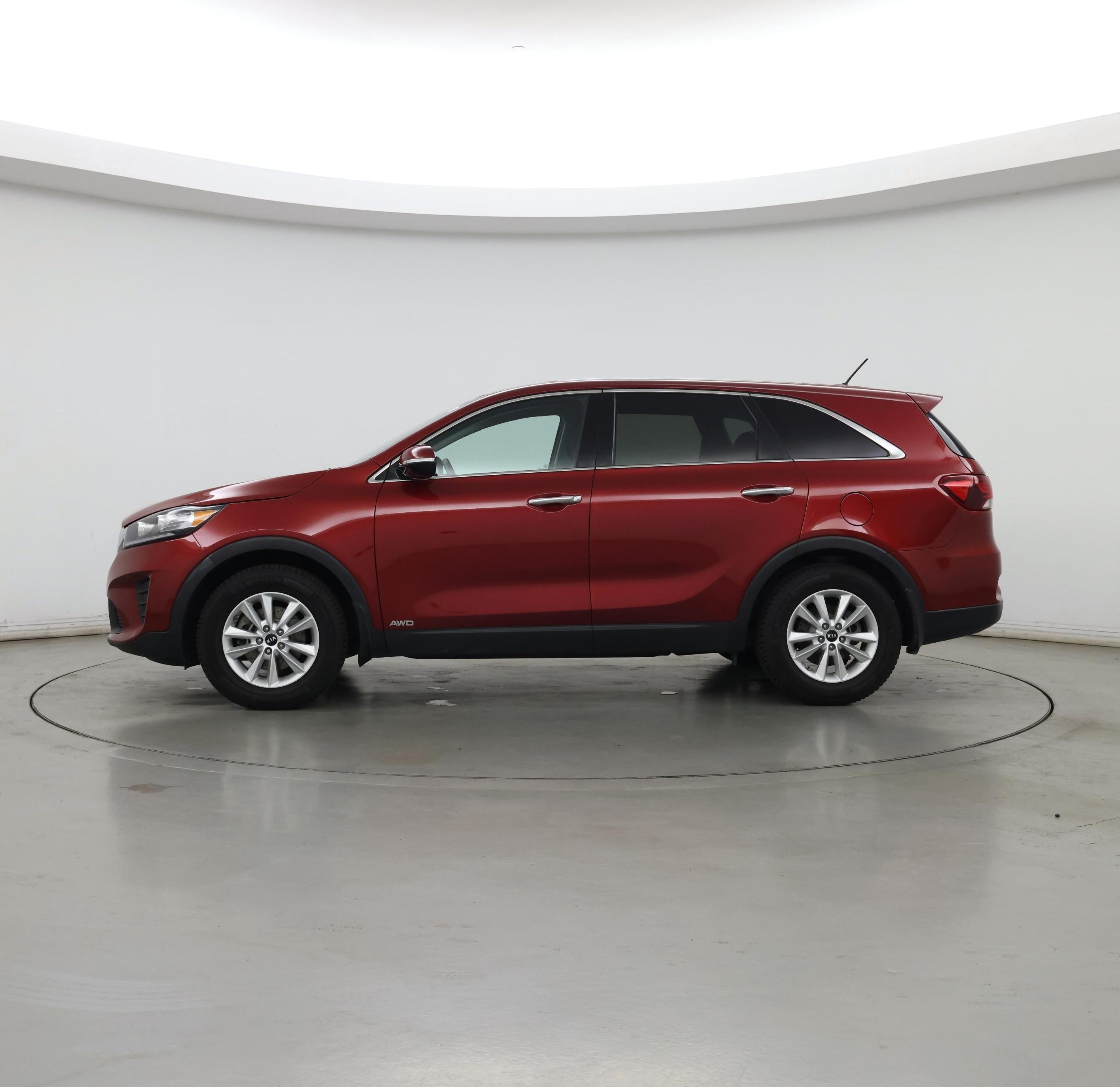 Thumbnail: 2019 Kia Sorento - 3
