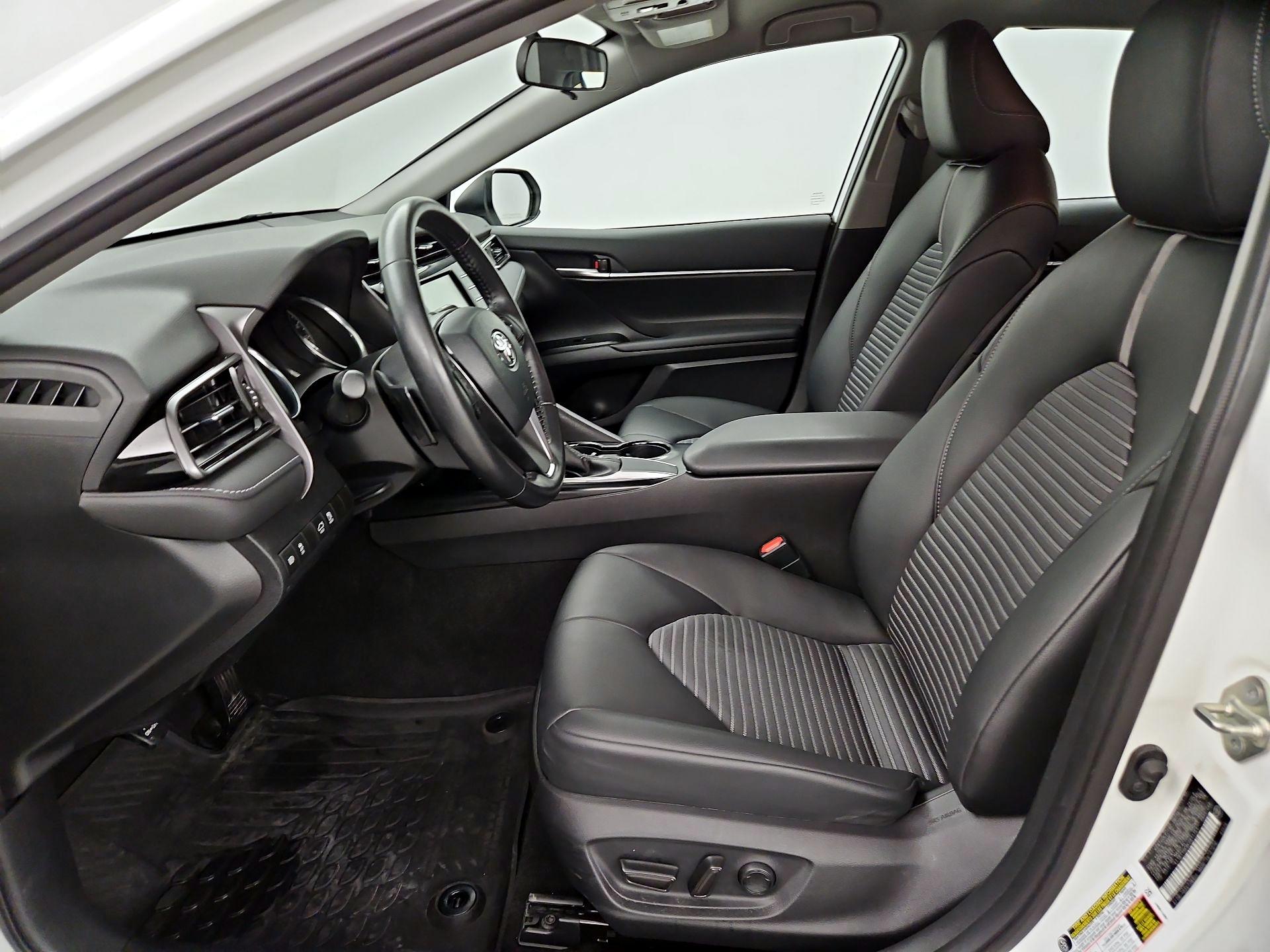Thumbnail: 2019 Toyota Camry - 11