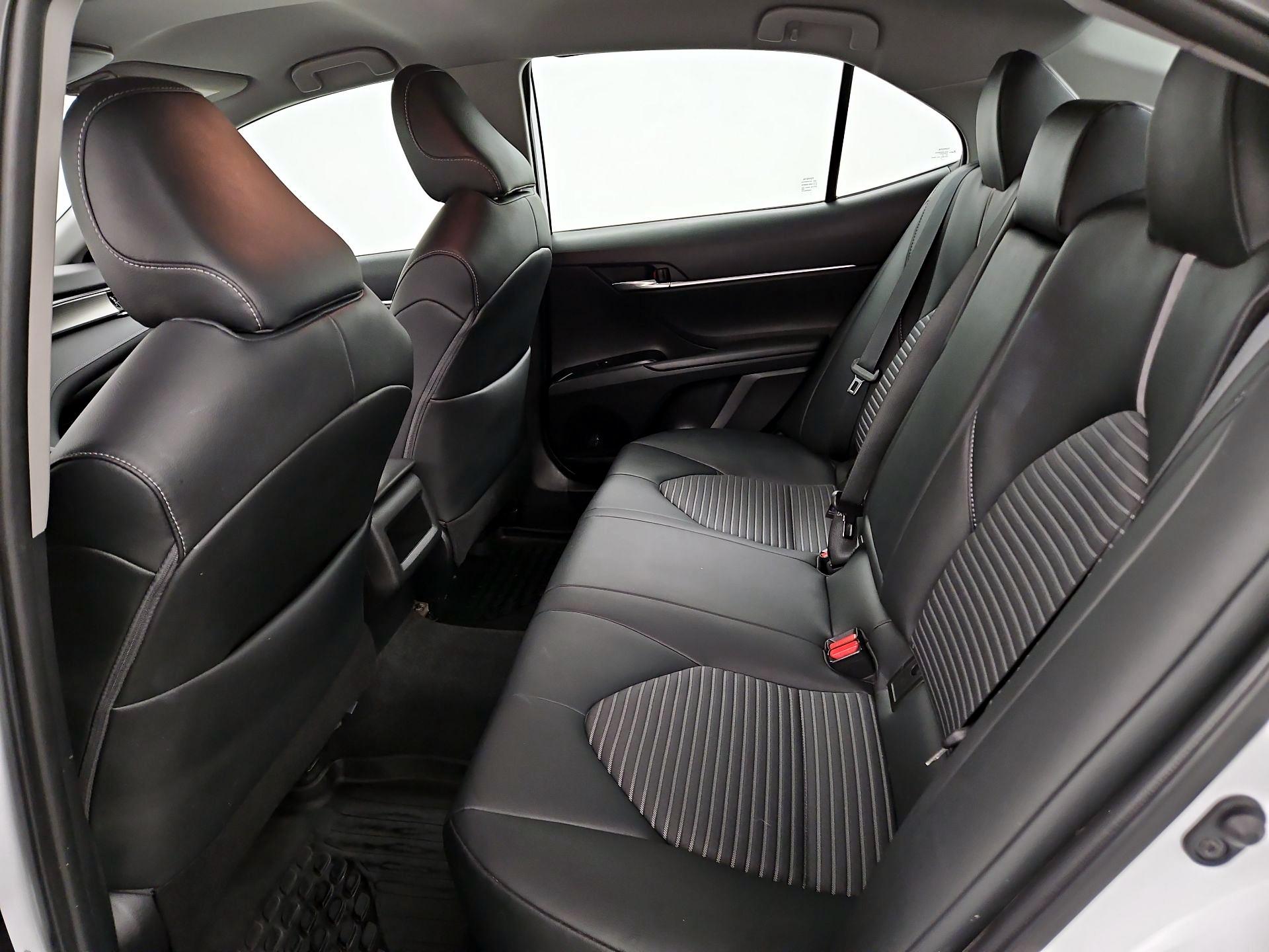 Thumbnail: 2019 Toyota Camry - 19