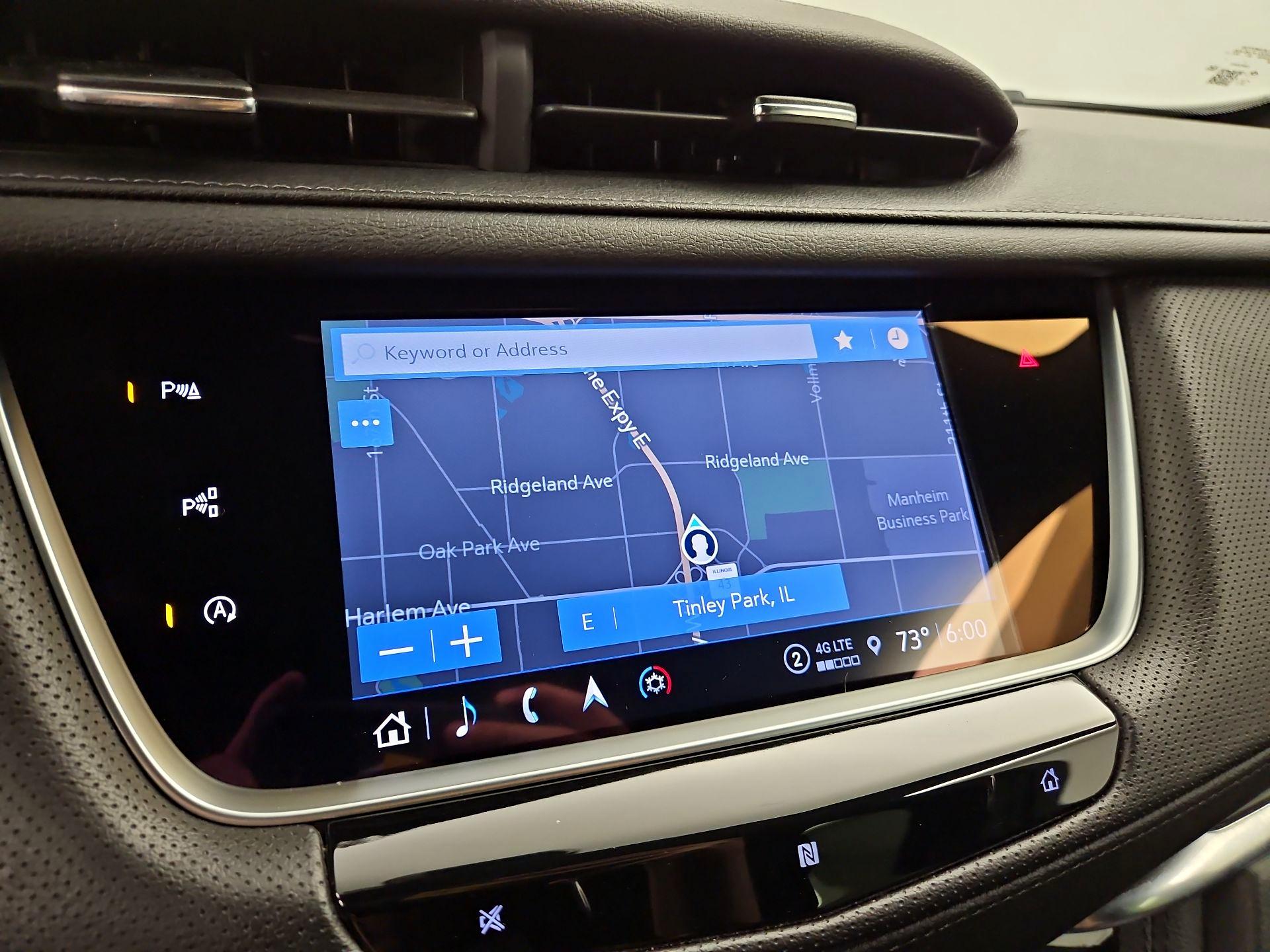 Thumbnail: 2021 Cadillac XT5 - 14