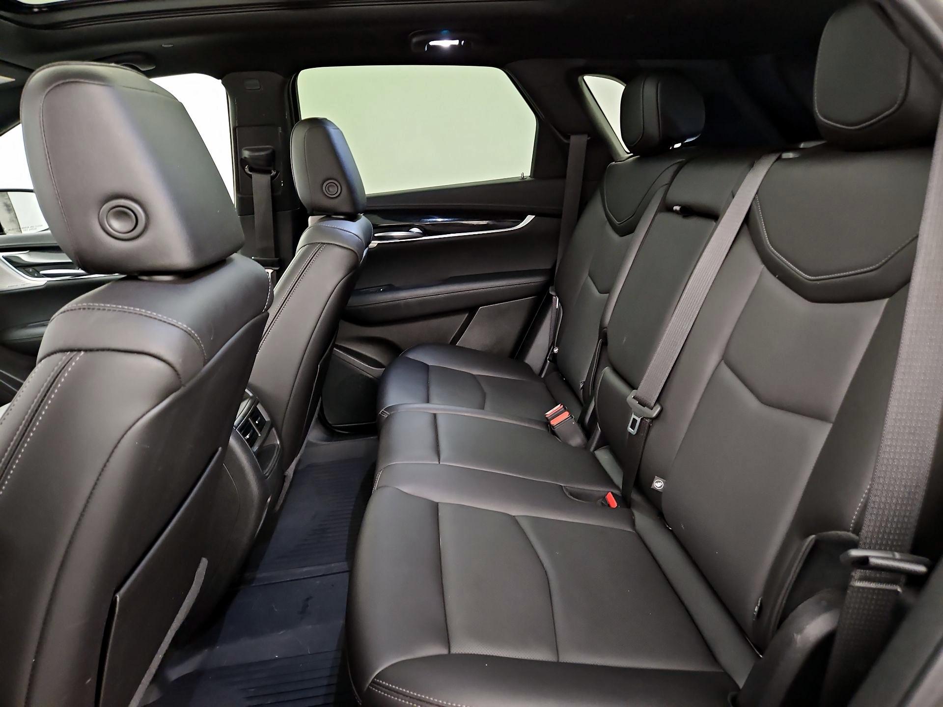 Thumbnail: 2021 Cadillac XT5 - 20