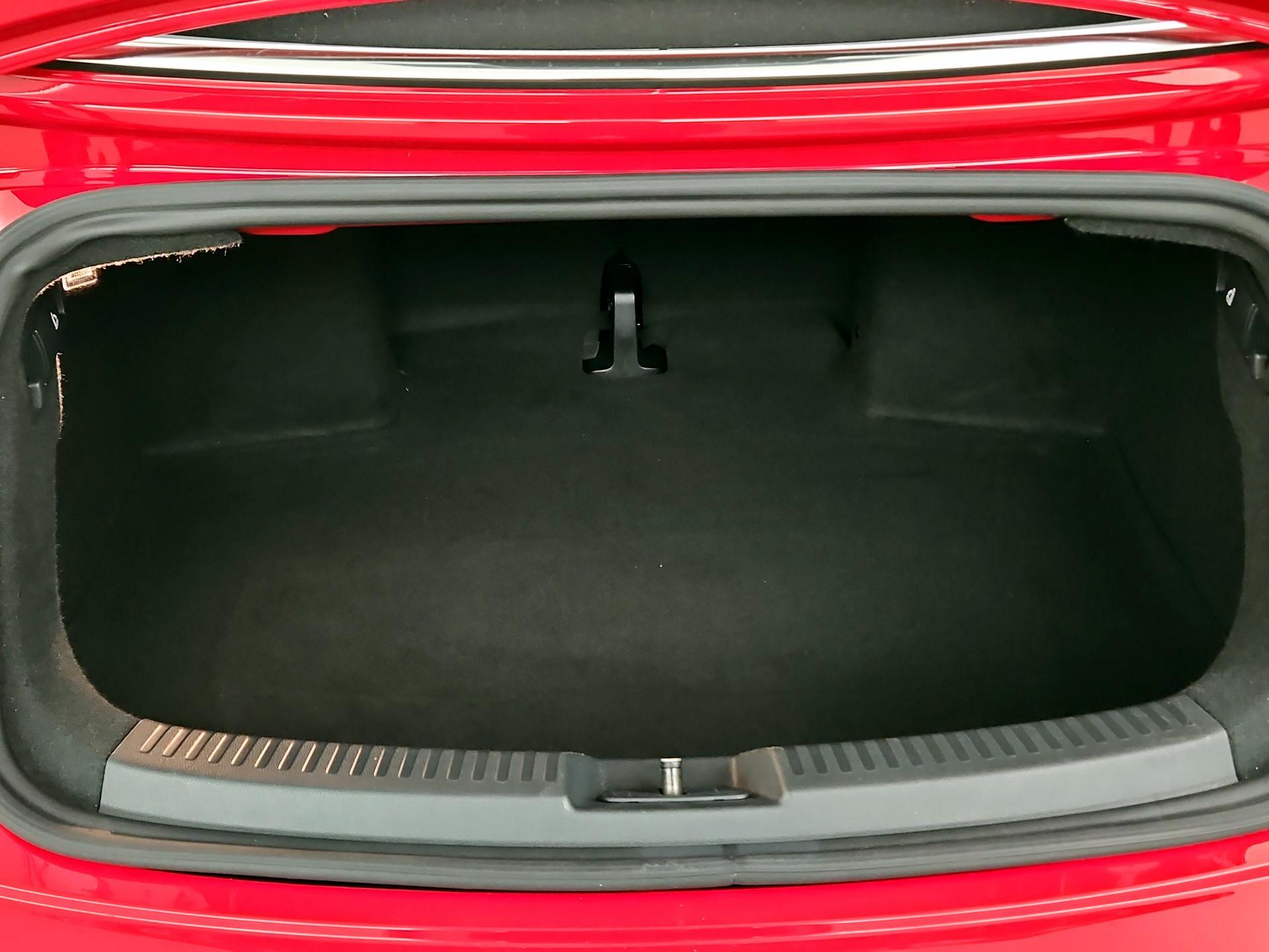 Thumbnail: 2019 Volkswagen Beetle - 18