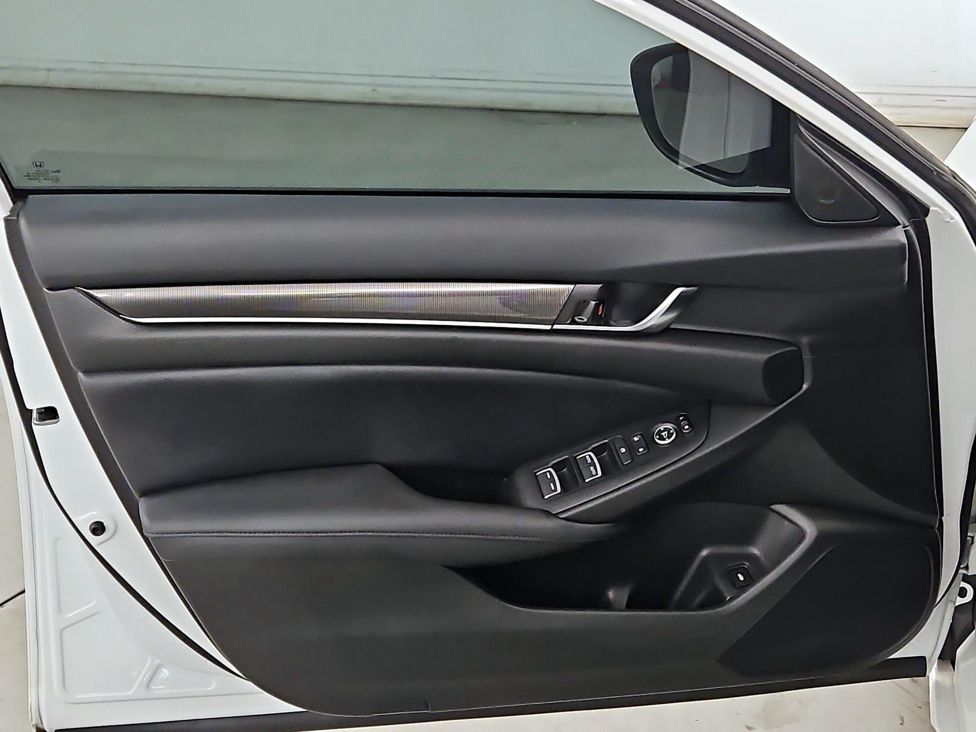 Thumbnail: 2022 Honda Accord - 12