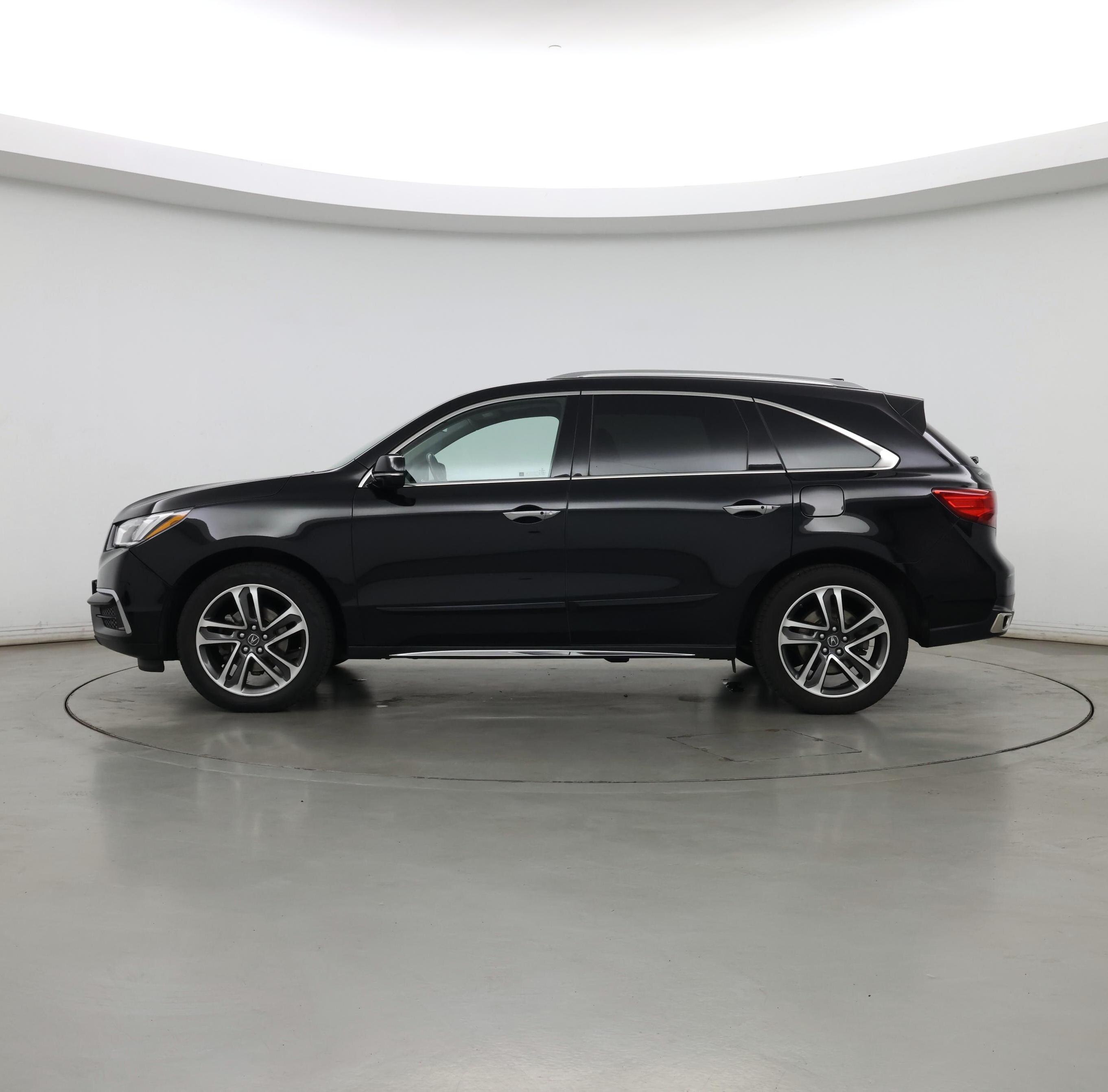 Thumbnail: 2017 Acura MDX - 3