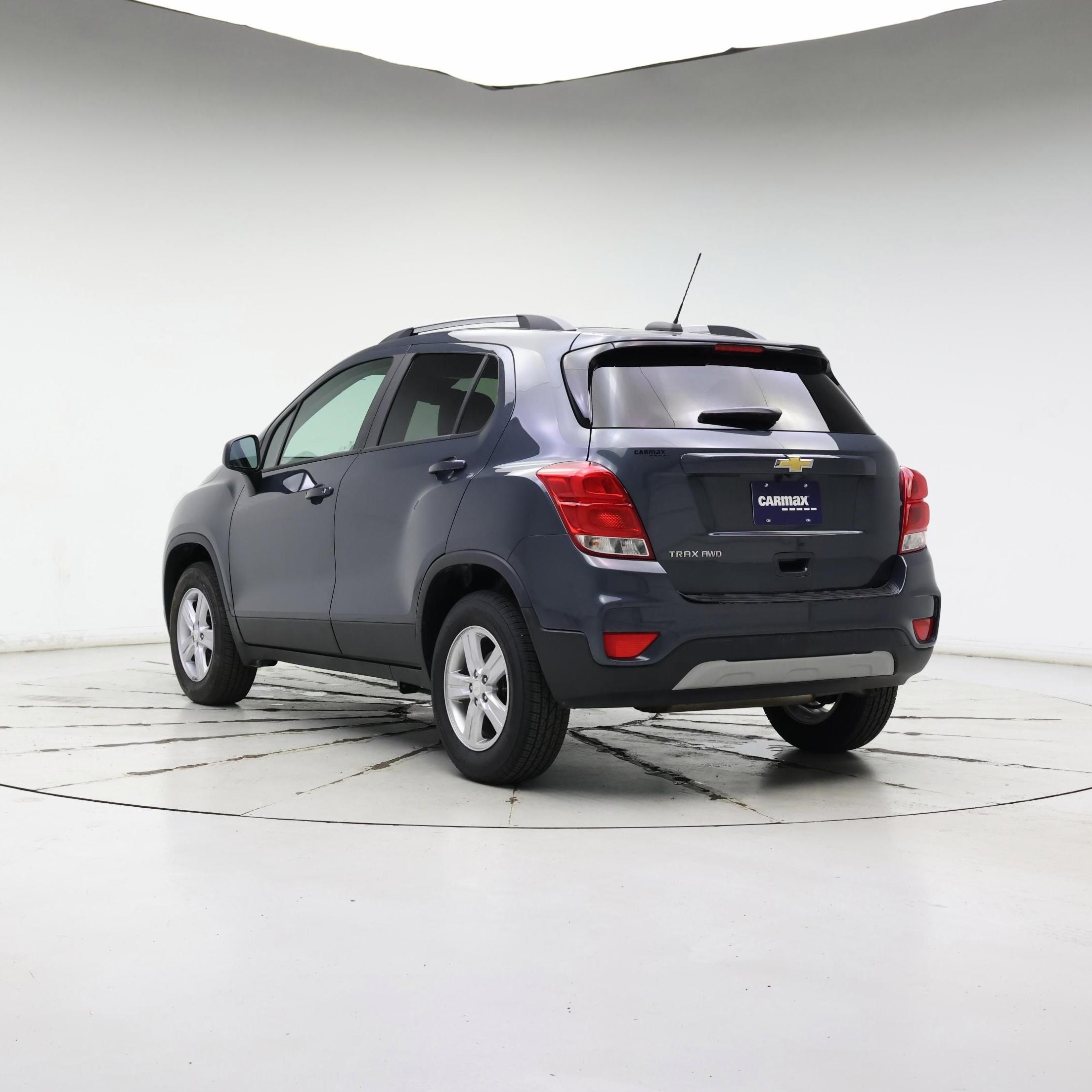 Thumbnail: 2021 Chevrolet Trax - 2
