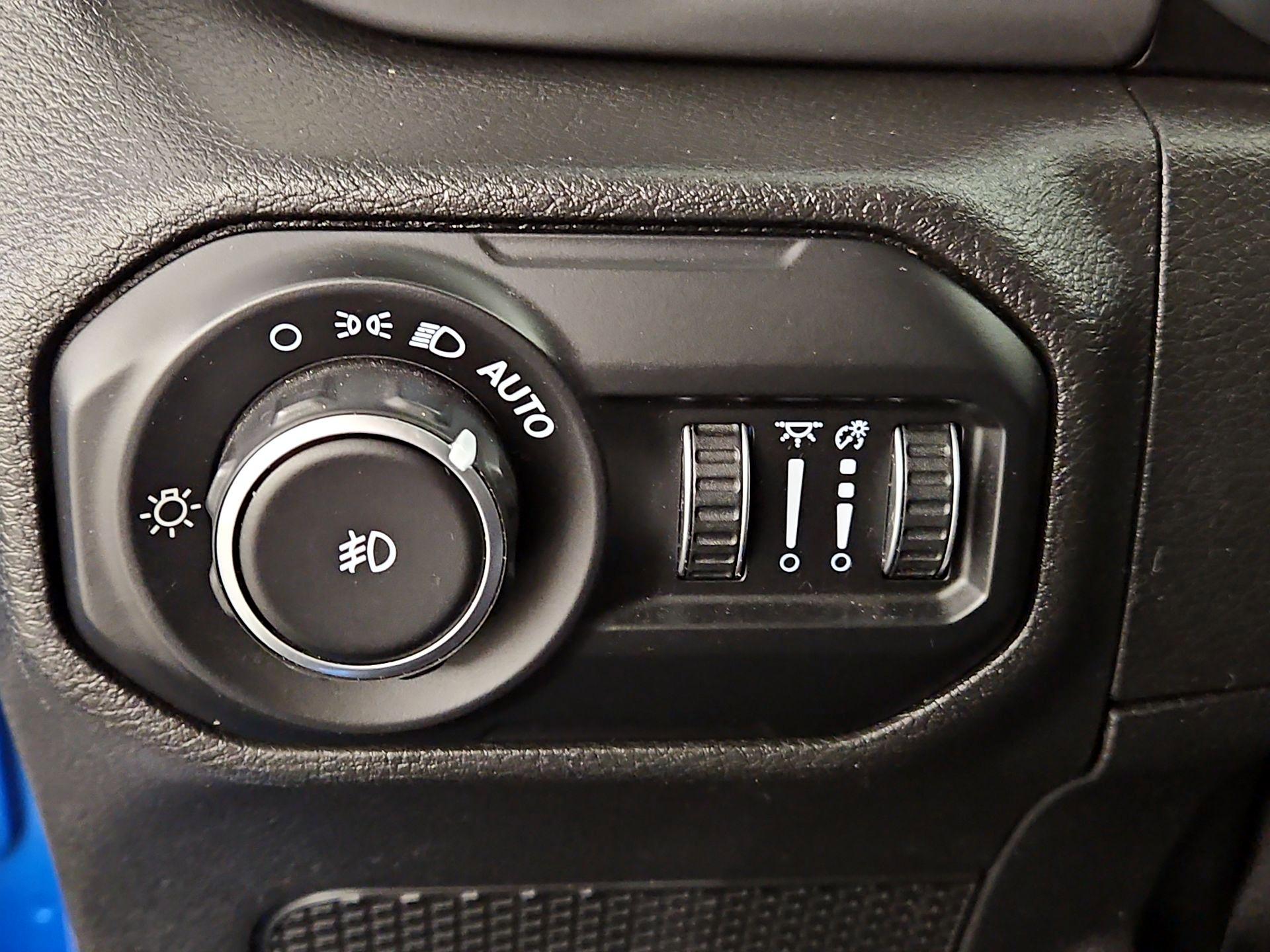 Thumbnail: 2021 Jeep Wrangler - 13