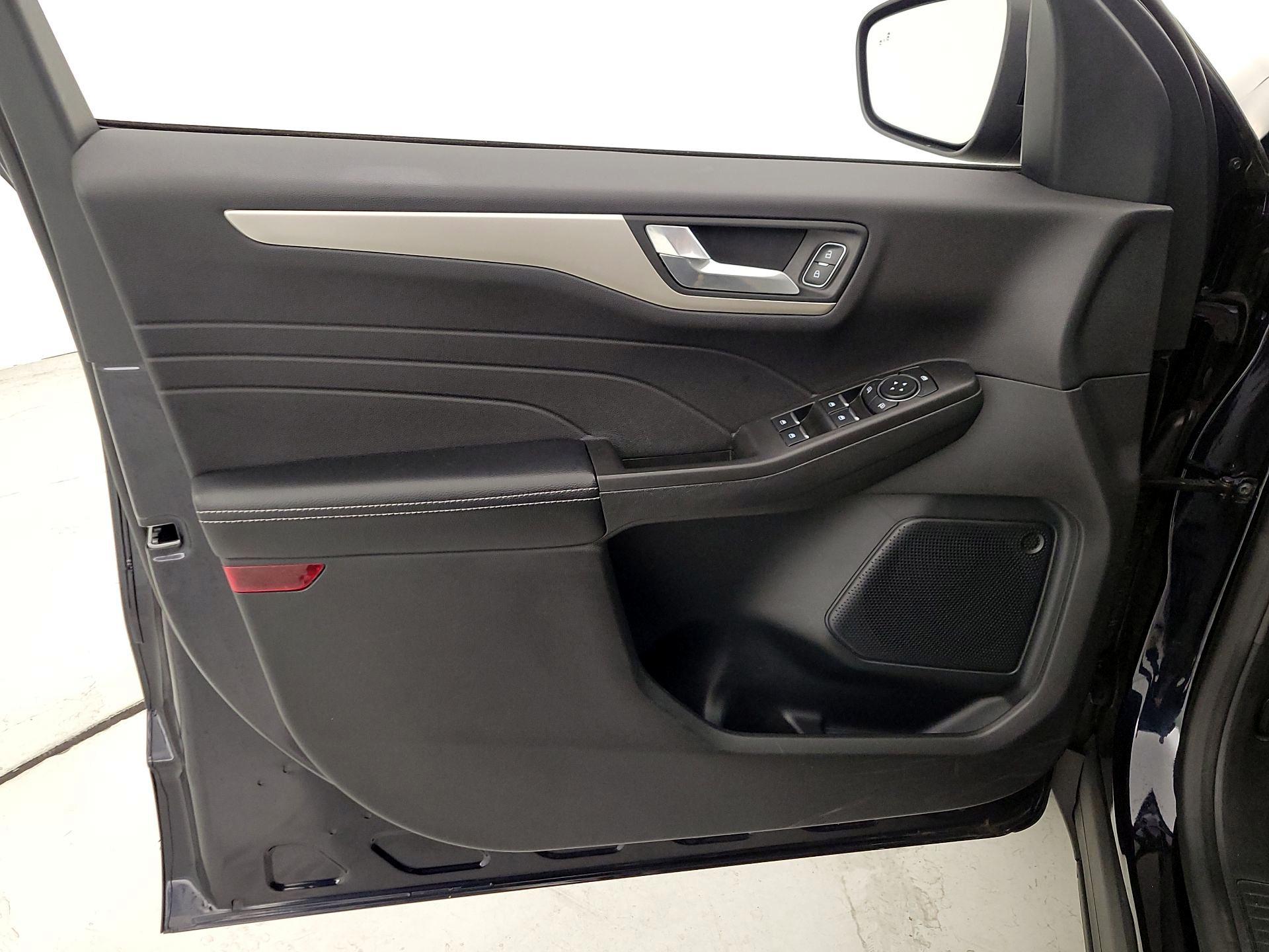 Thumbnail: 2021 Ford Escape - 12