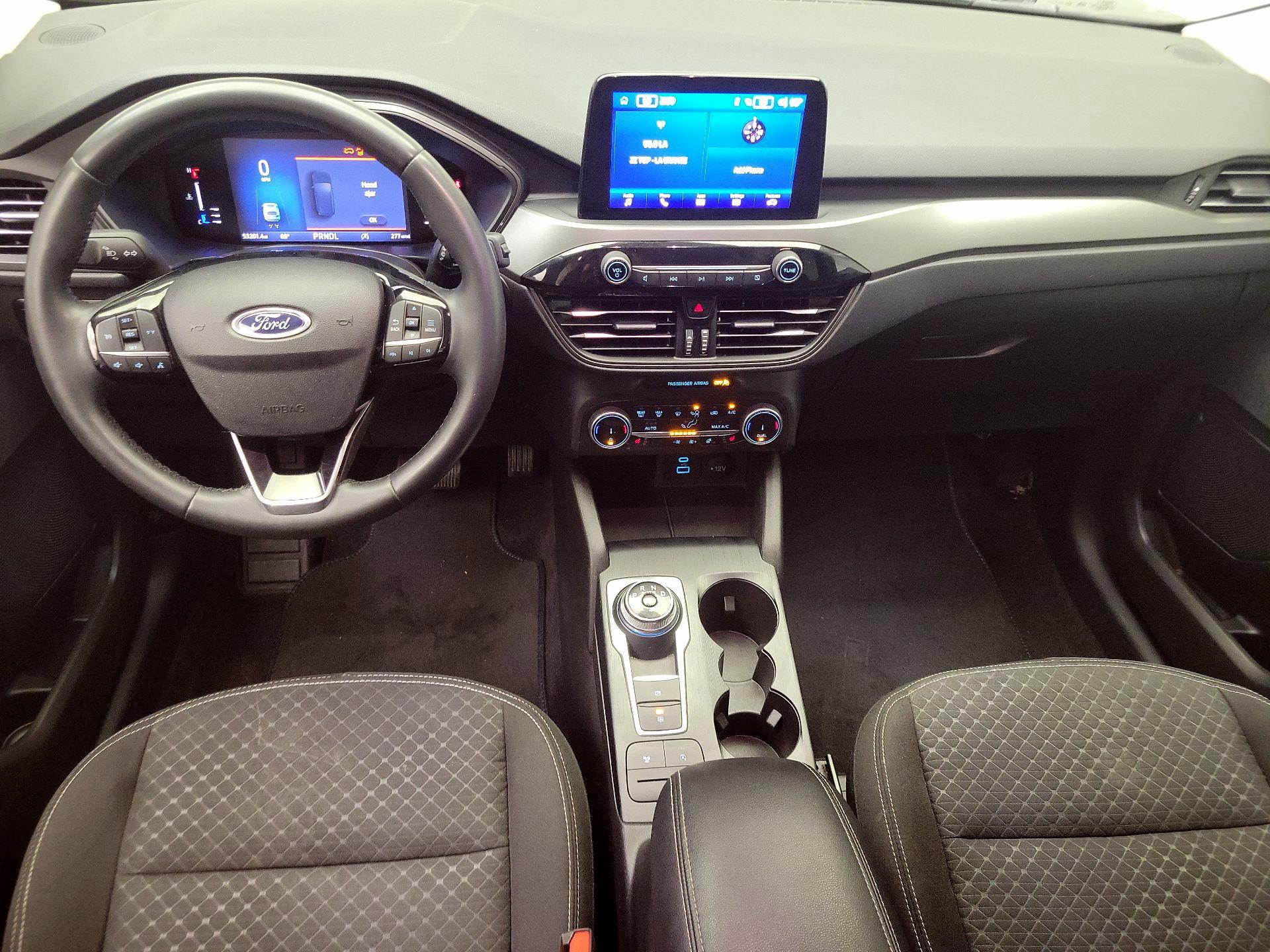 Thumbnail: 2023 Ford Escape - 9