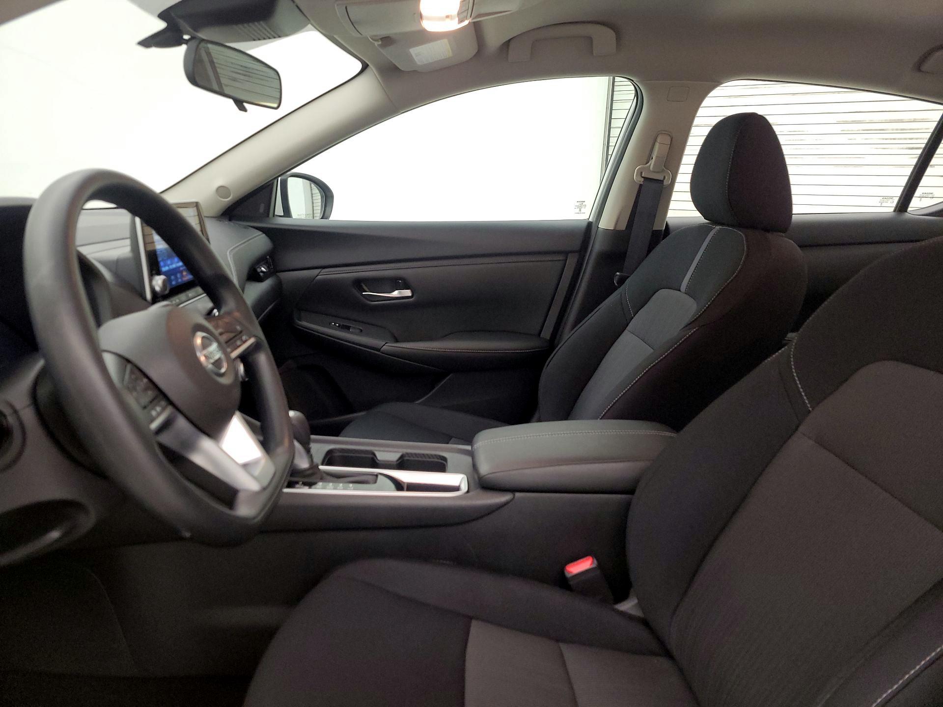 Thumbnail: 2023 Nissan Sentra - 11