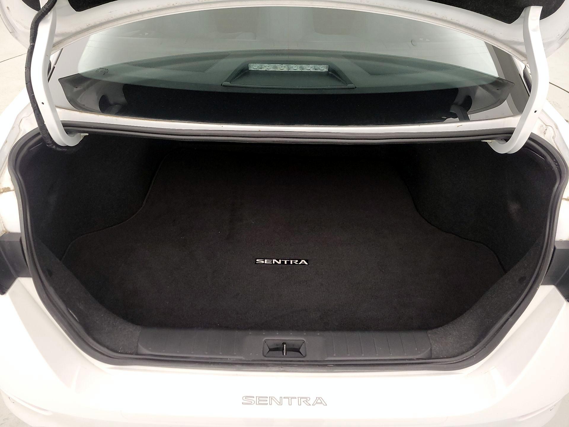 Thumbnail: 2023 Nissan Sentra - 20