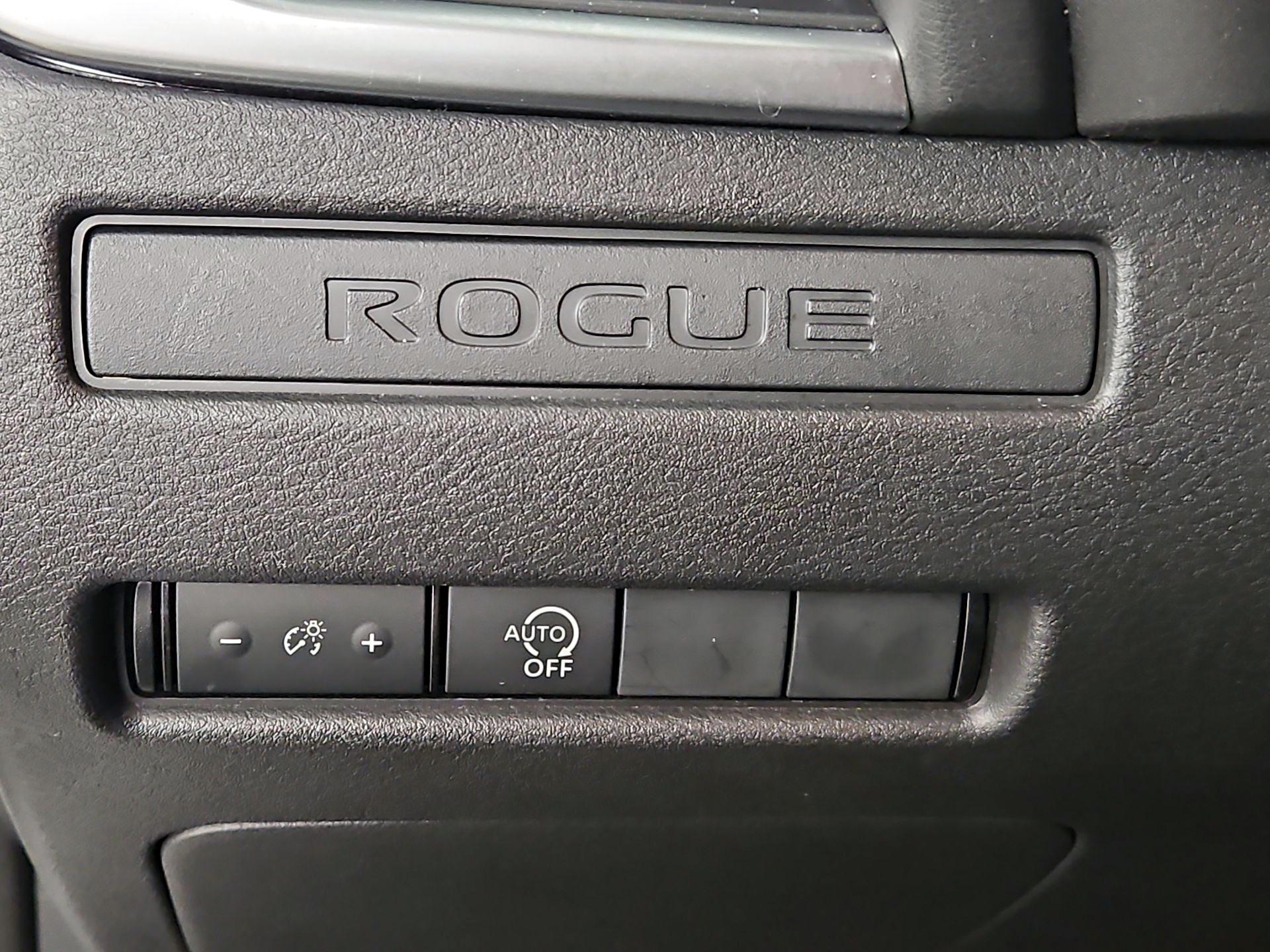 Thumbnail: 2023 Nissan Rogue - 13