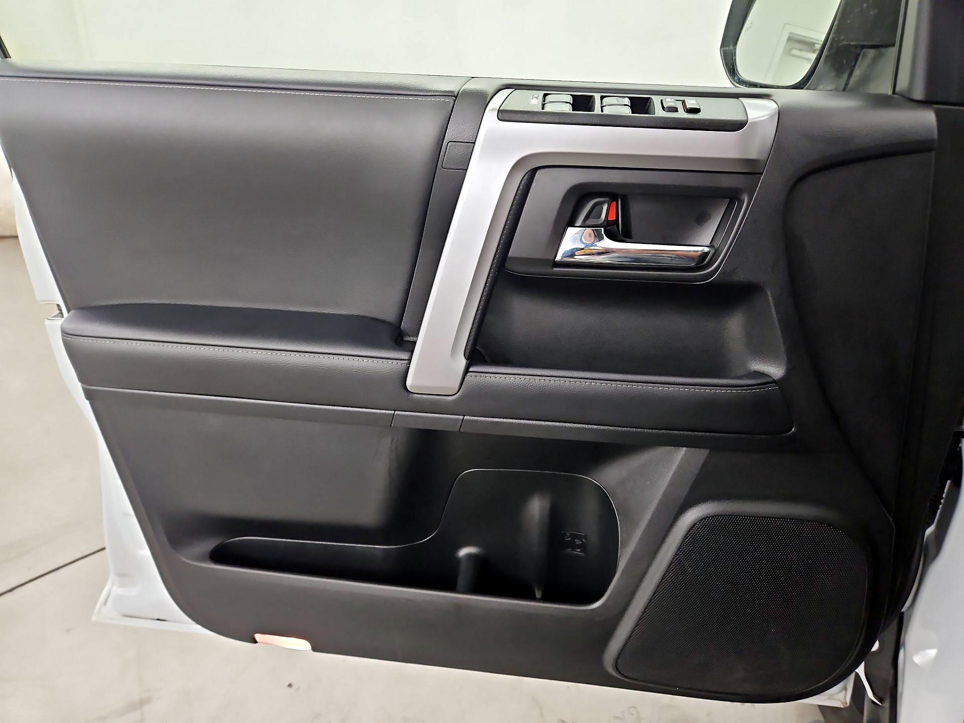 Thumbnail: 2024 Toyota 4Runner - 12