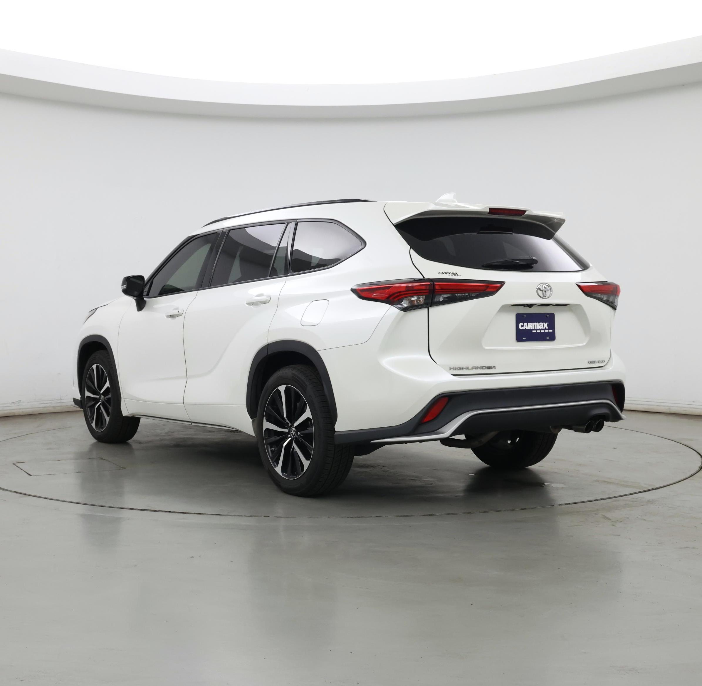 Thumbnail: 2021 Toyota Highlander - 2