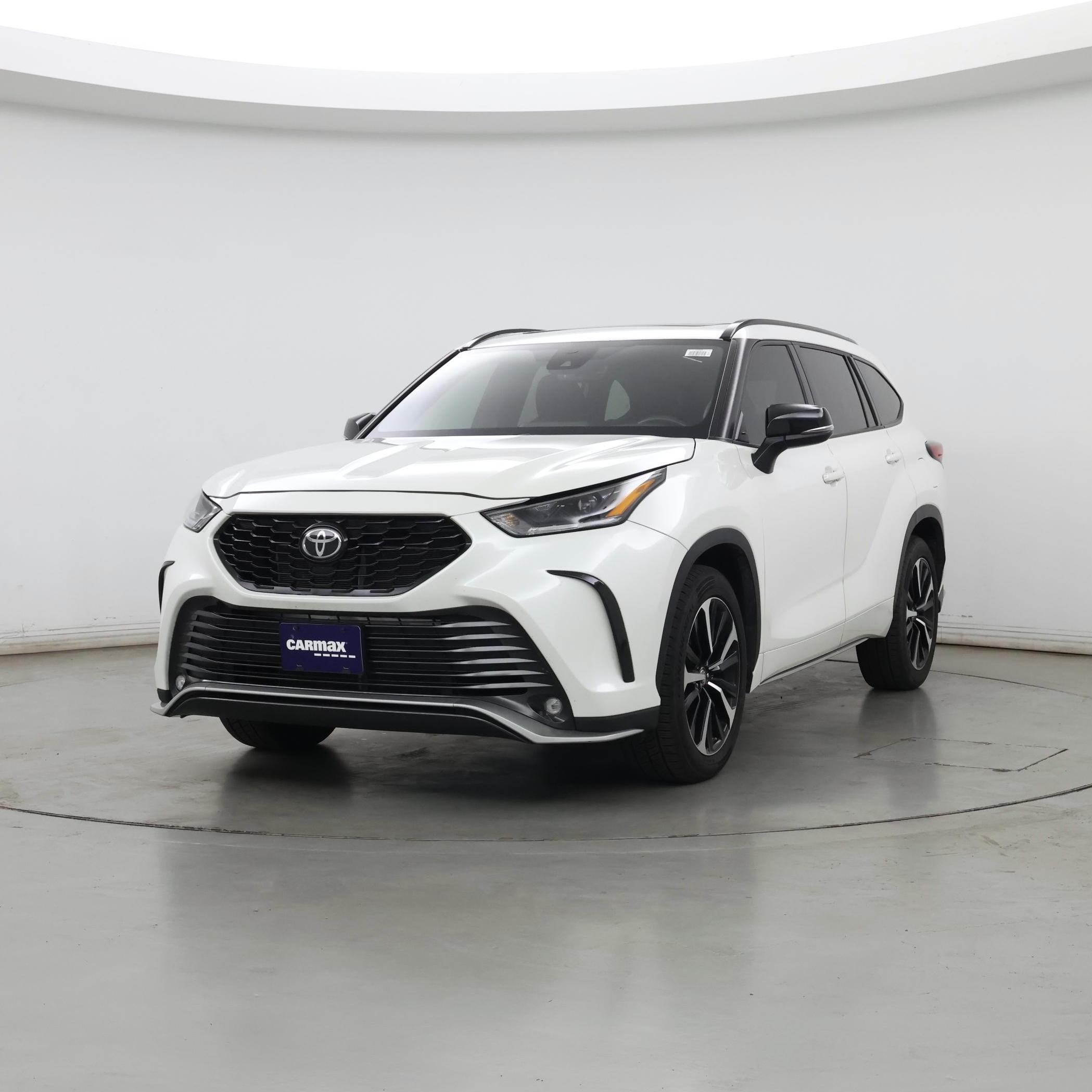 Thumbnail: 2021 Toyota Highlander - 4