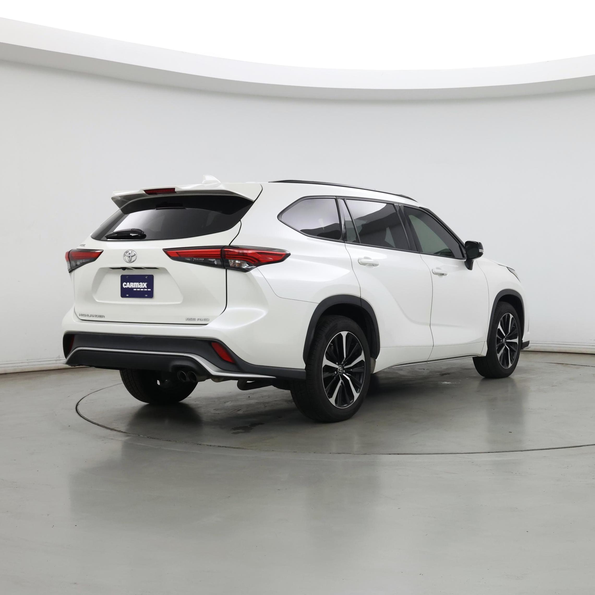 Thumbnail: 2021 Toyota Highlander - 8