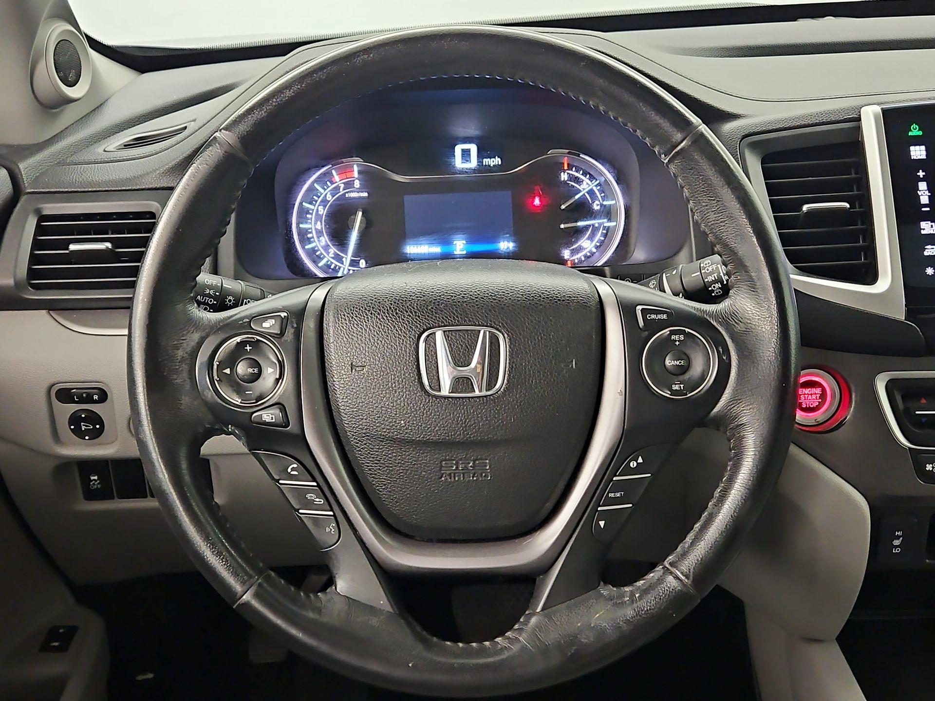 Thumbnail: 2016 Honda Pilot - 10