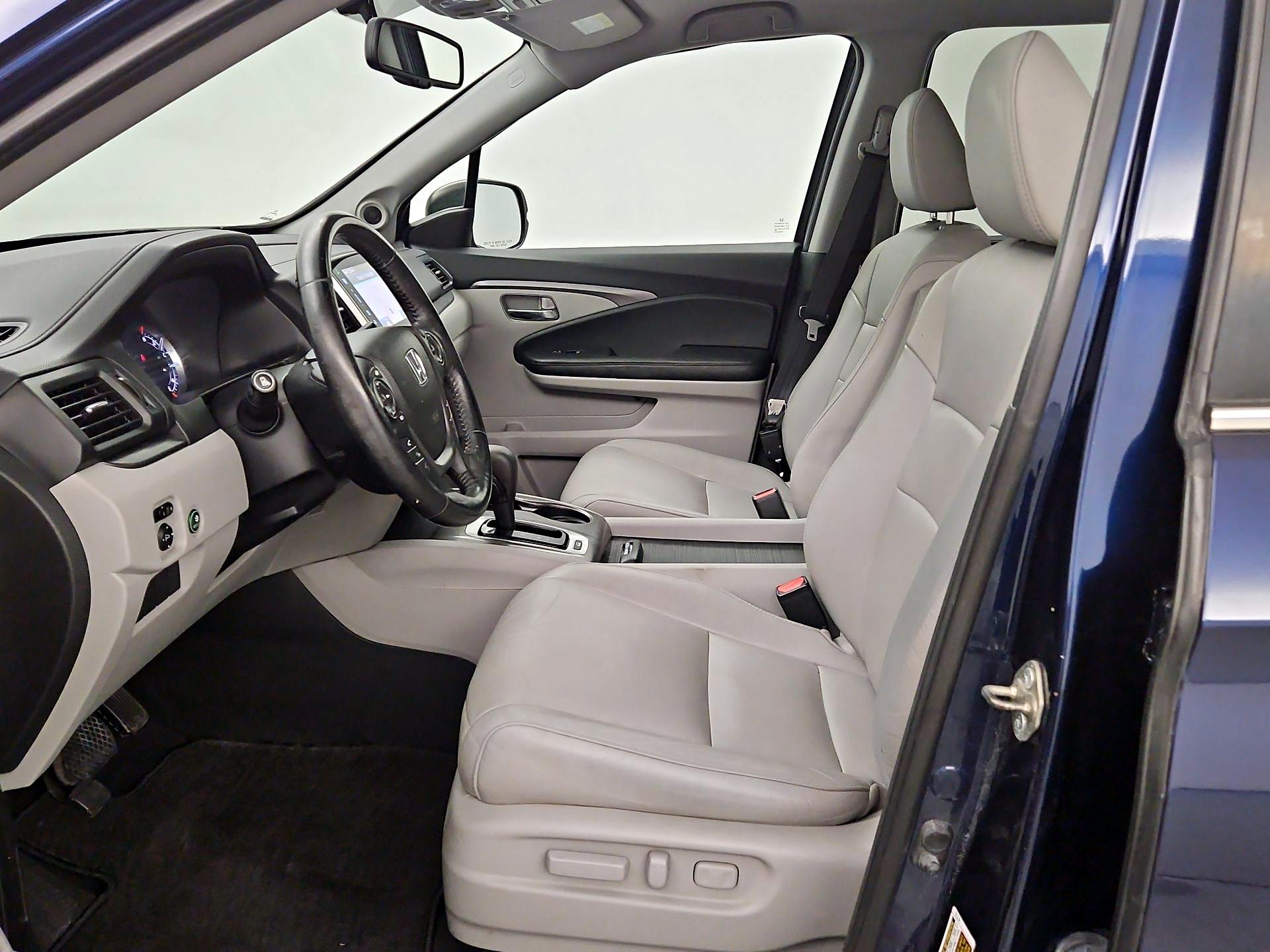 Thumbnail: 2016 Honda Pilot - 11