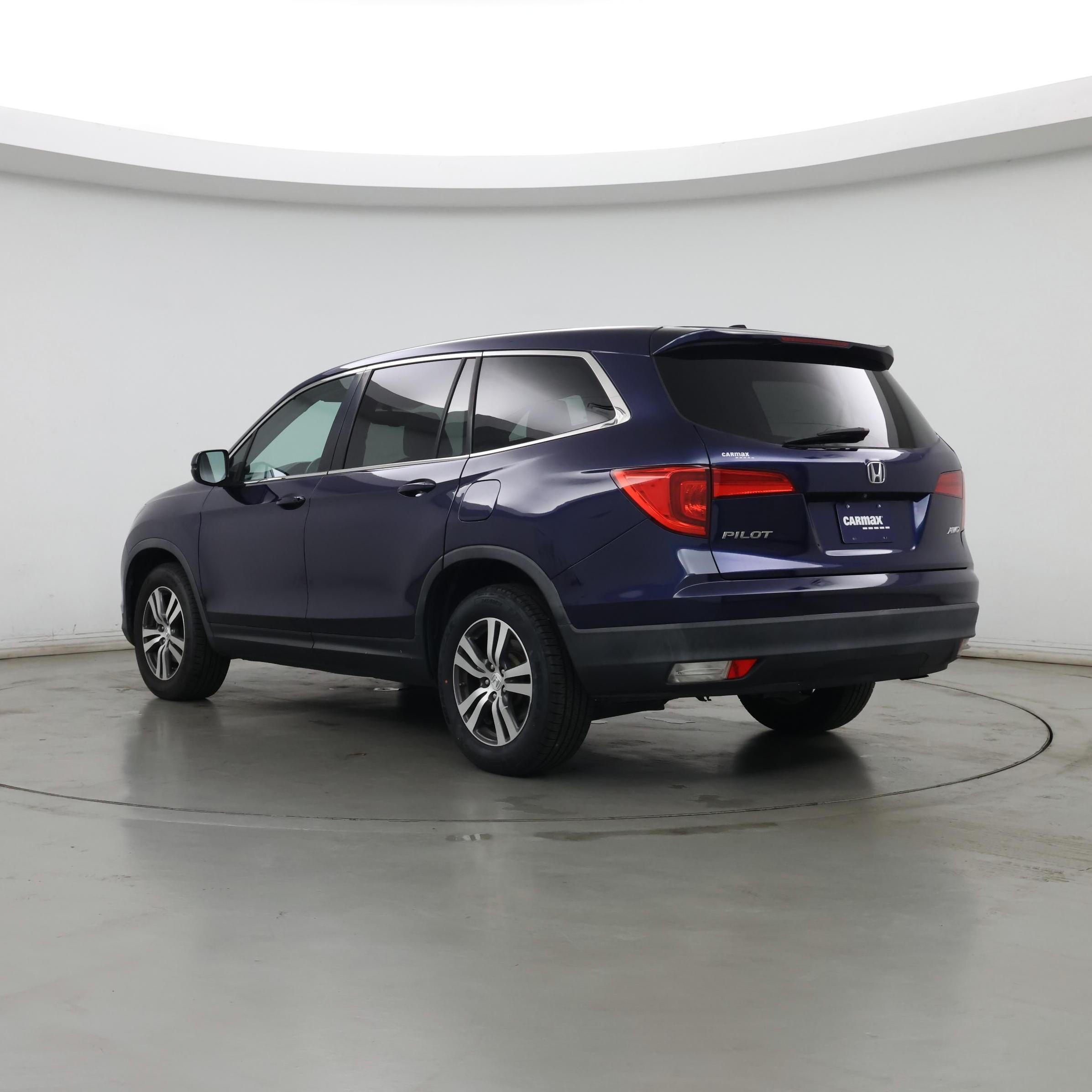 Thumbnail: 2016 Honda Pilot - 2