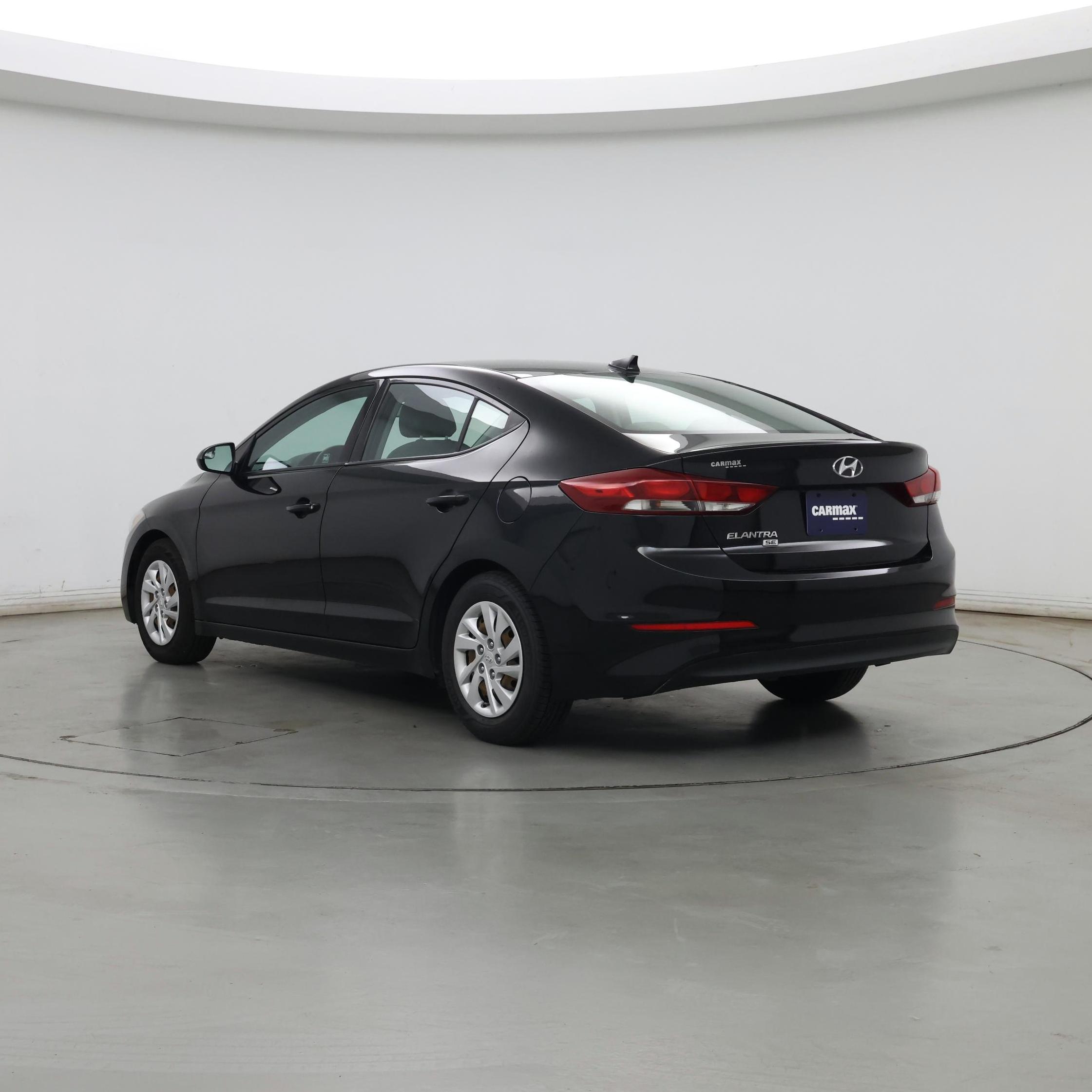 Thumbnail: 2017 Hyundai Elantra - 2