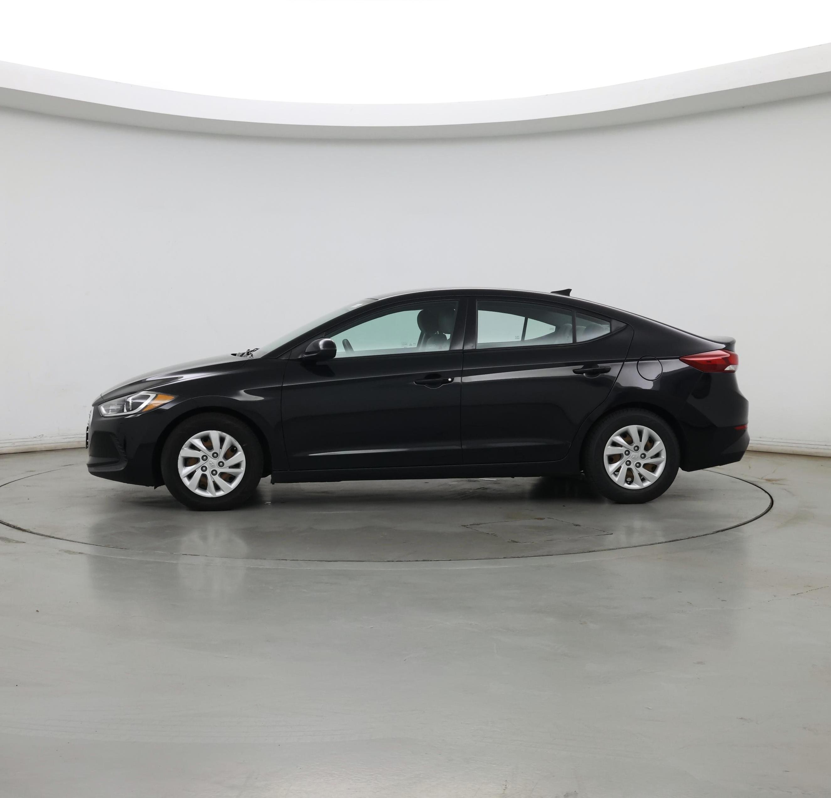 Thumbnail: 2017 Hyundai Elantra - 3