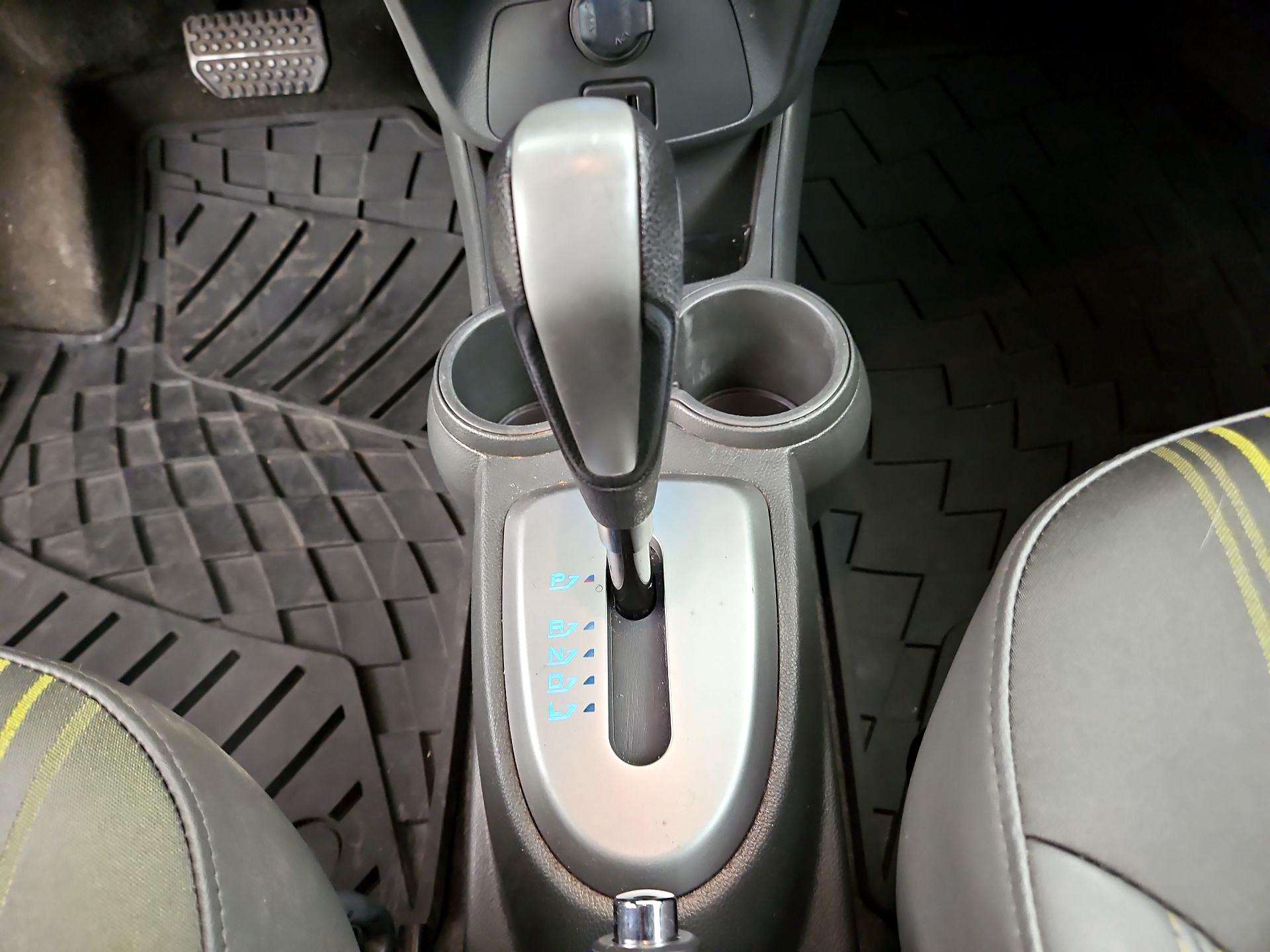 Thumbnail: 2014 Chevrolet Spark - 16