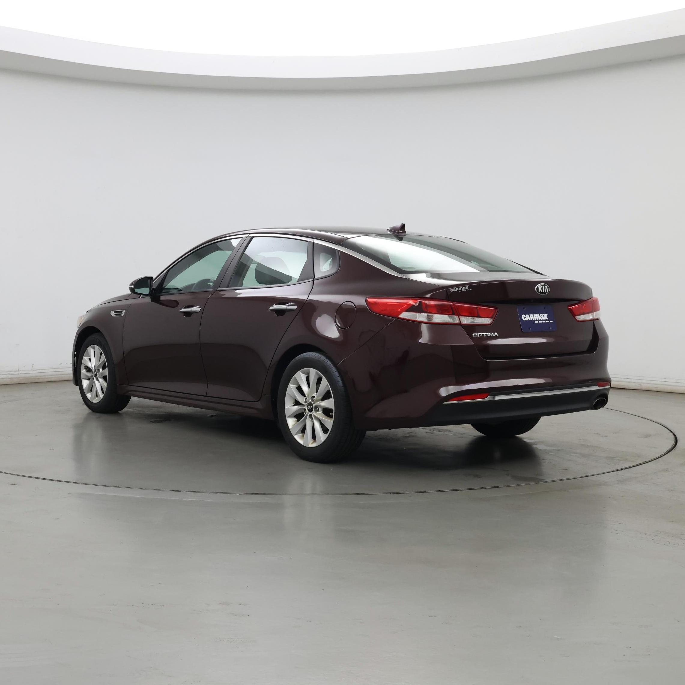 Thumbnail: 2017 Kia Optima - 2