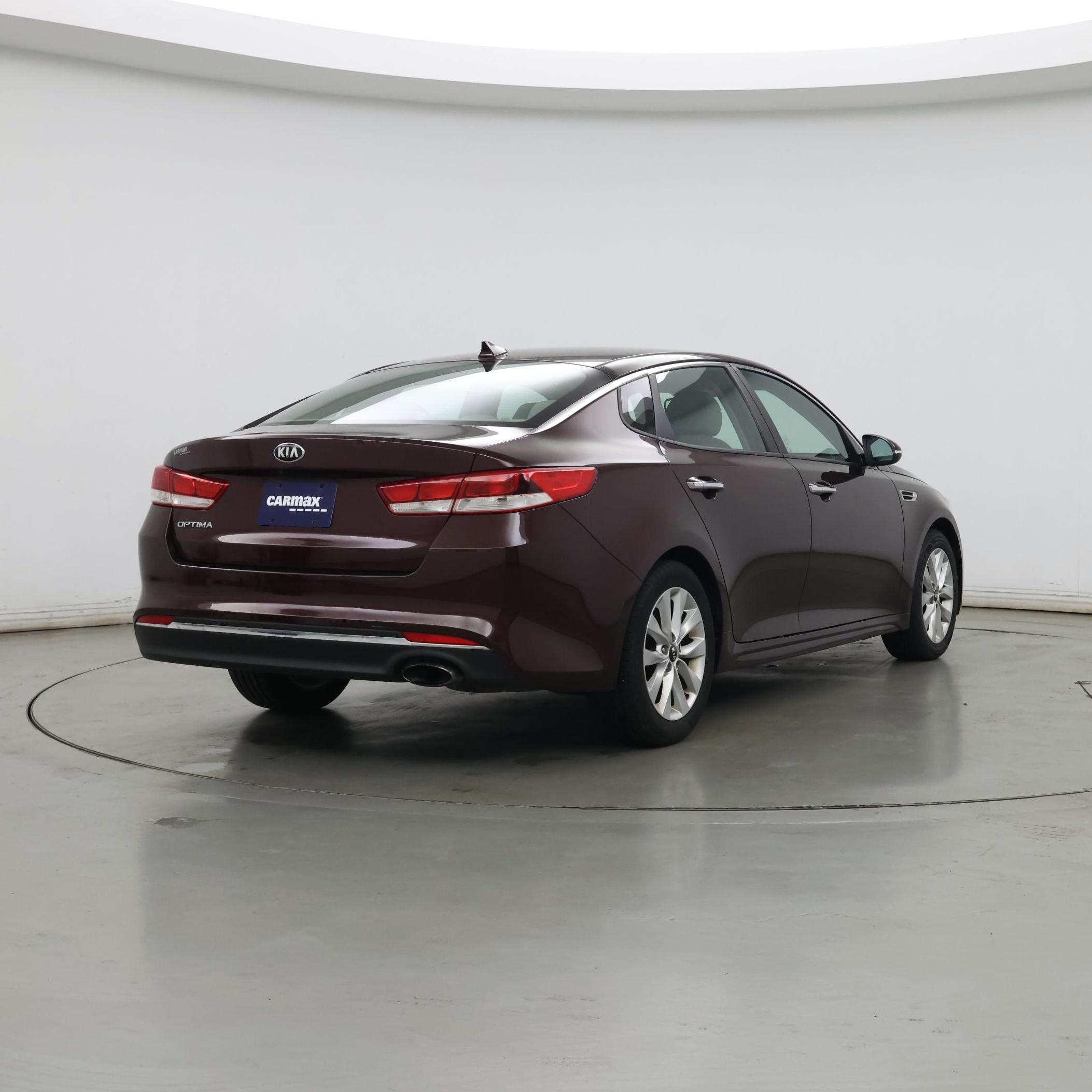 Thumbnail: 2017 Kia Optima - 8
