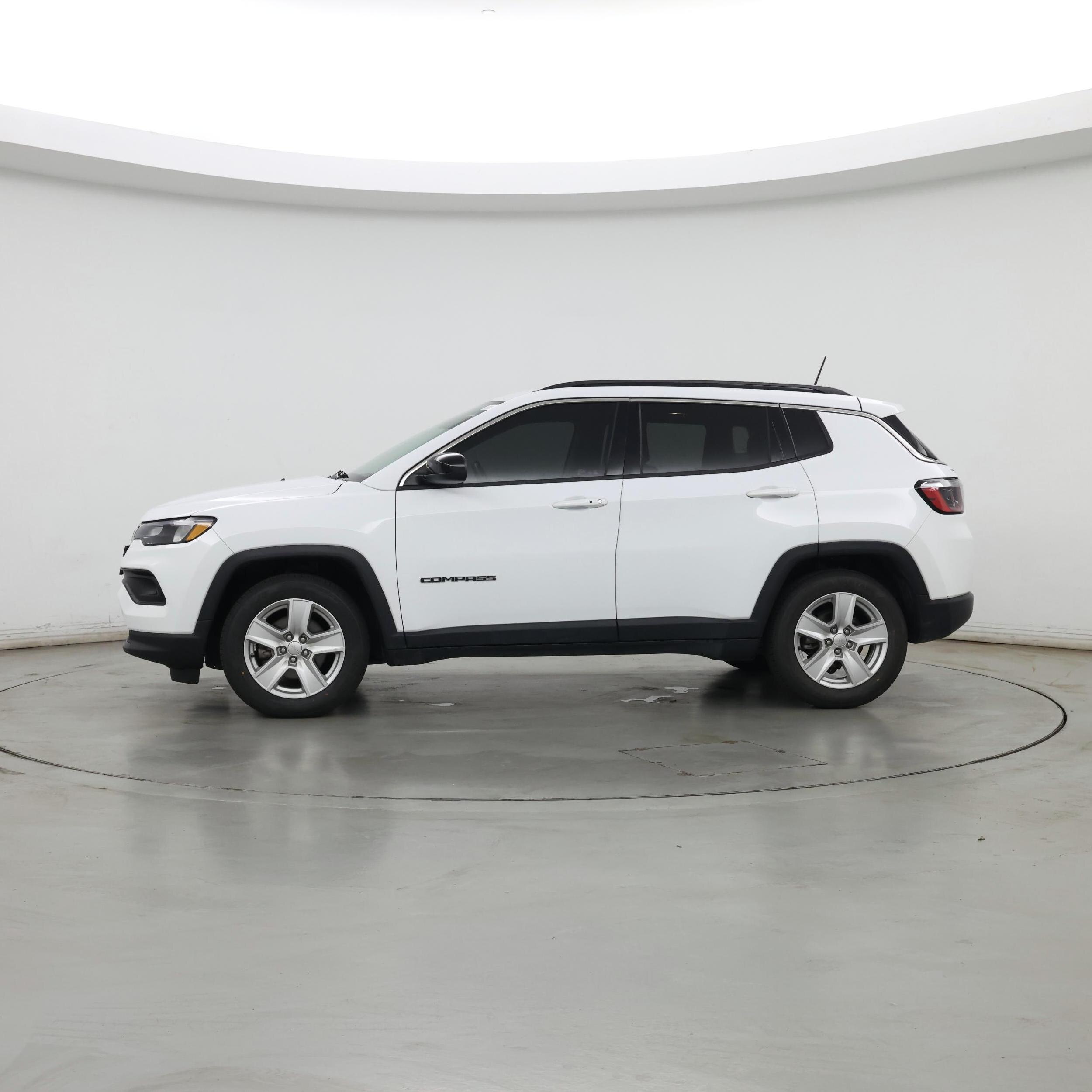 Thumbnail: 2022 Jeep Compass - 3