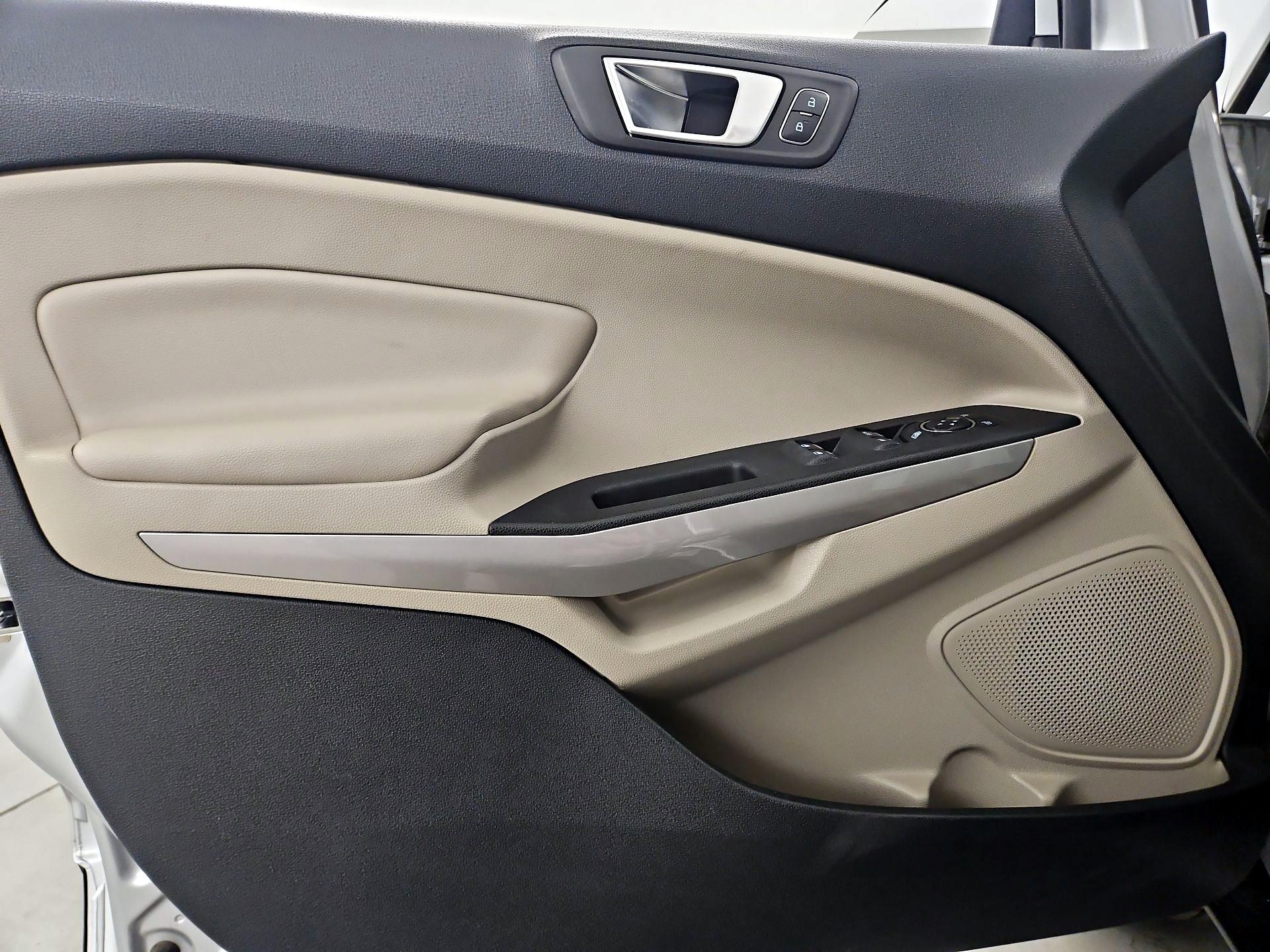 Thumbnail: 2019 Ford EcoSport - 12