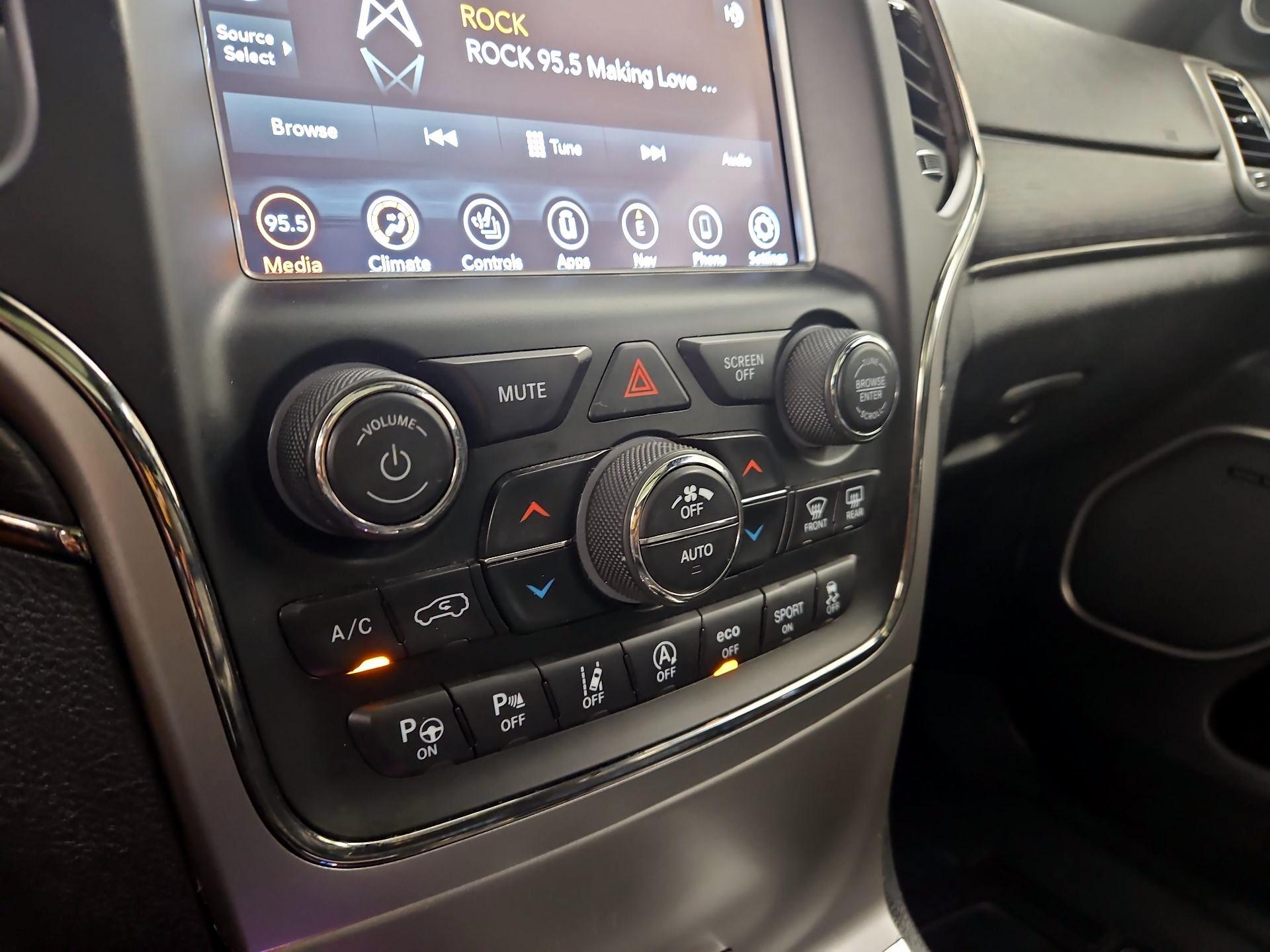 Thumbnail: 2018 Jeep Grand Cherokee - 17