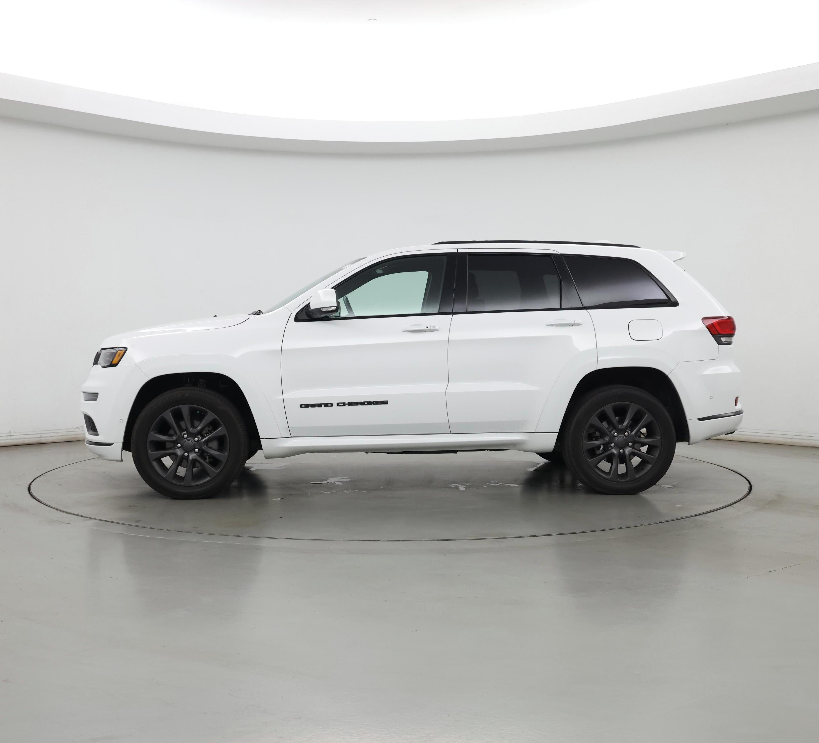 Thumbnail: 2018 Jeep Grand Cherokee - 3