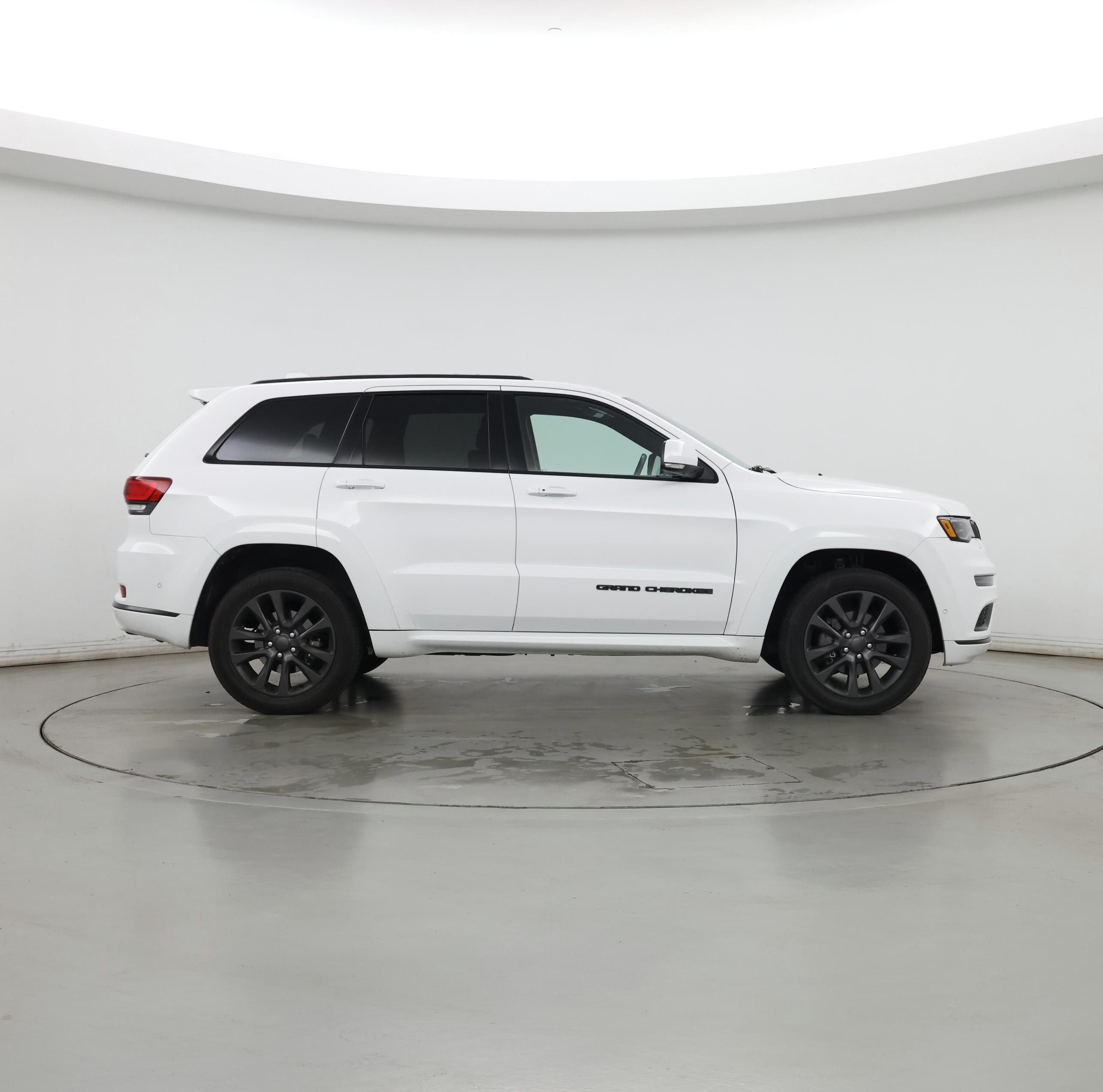 Thumbnail: 2018 Jeep Grand Cherokee - 7