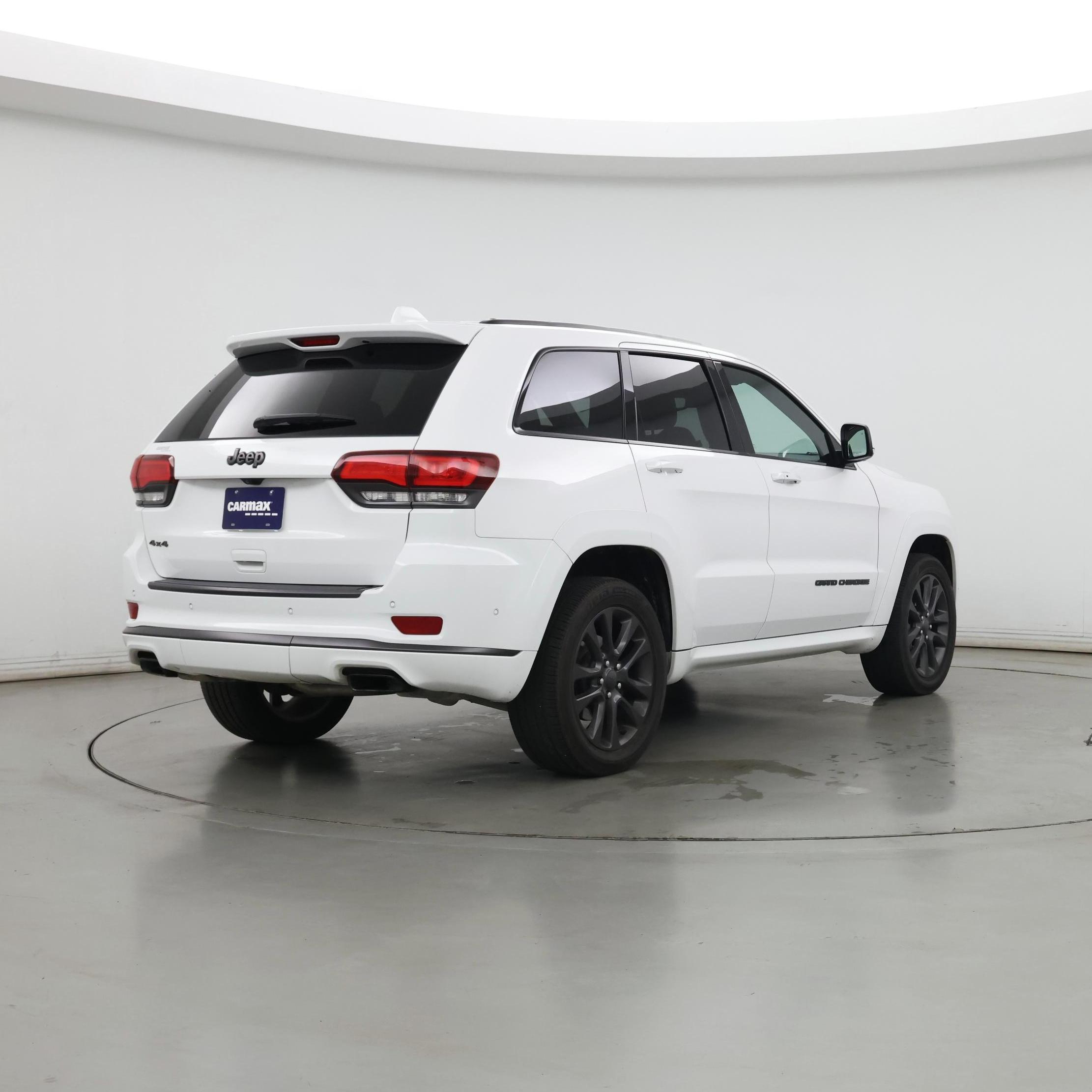 Thumbnail: 2018 Jeep Grand Cherokee - 8