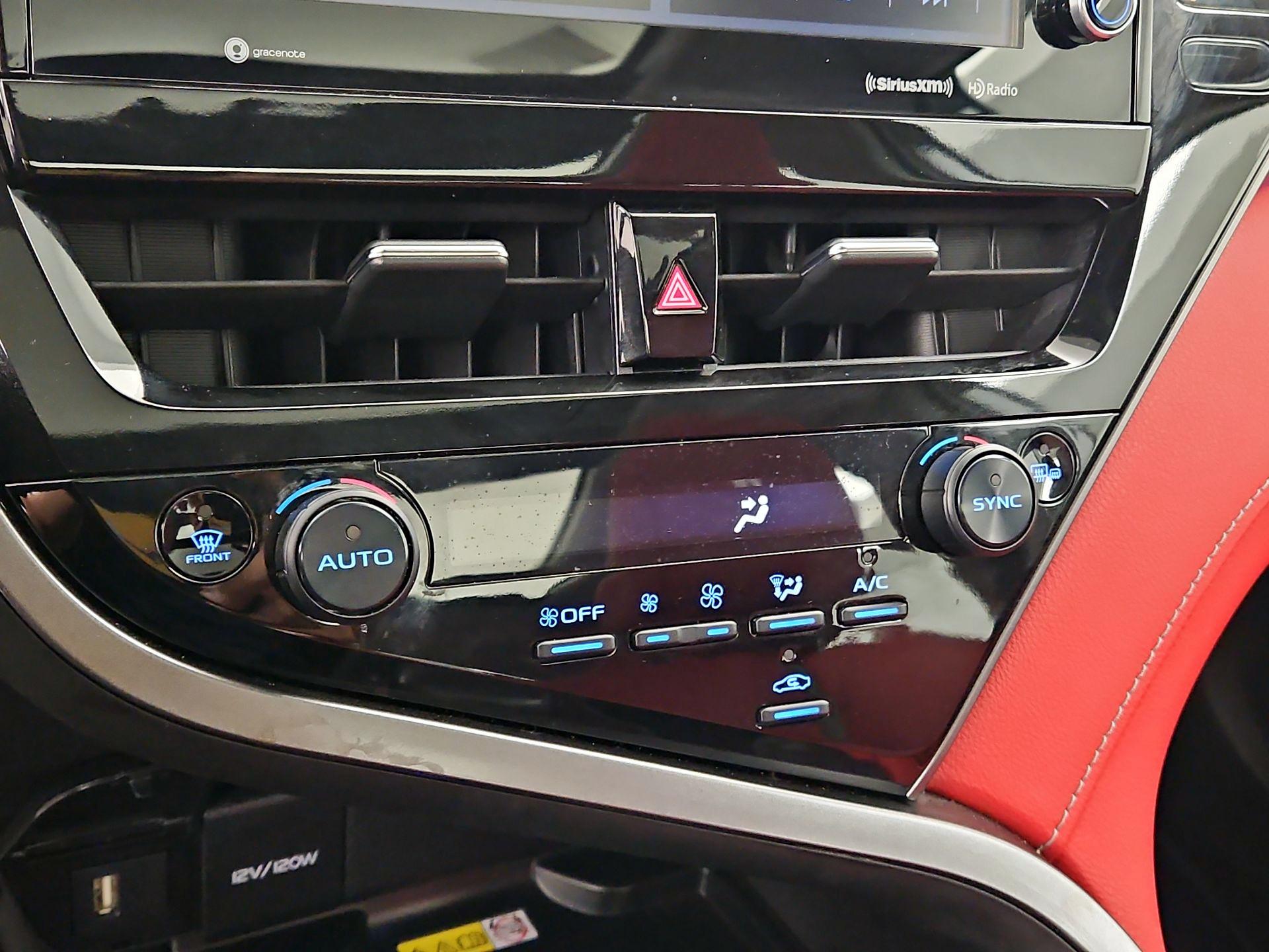Thumbnail: 2022 Toyota Camry - 16