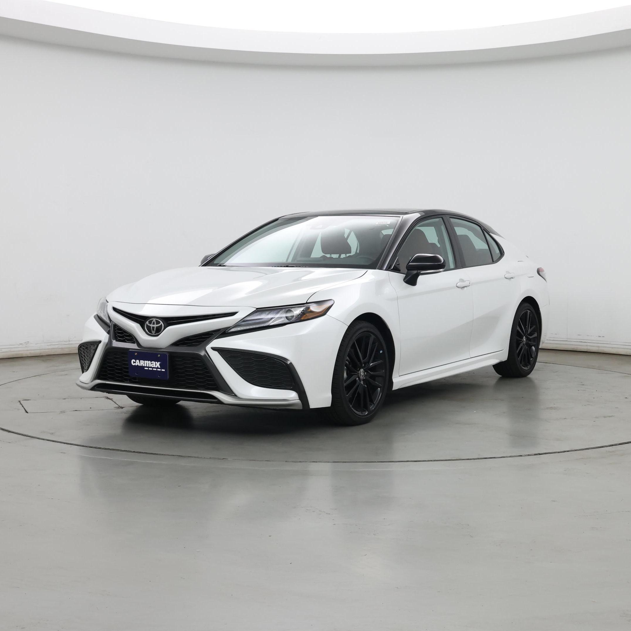 Thumbnail: 2022 Toyota Camry - 4